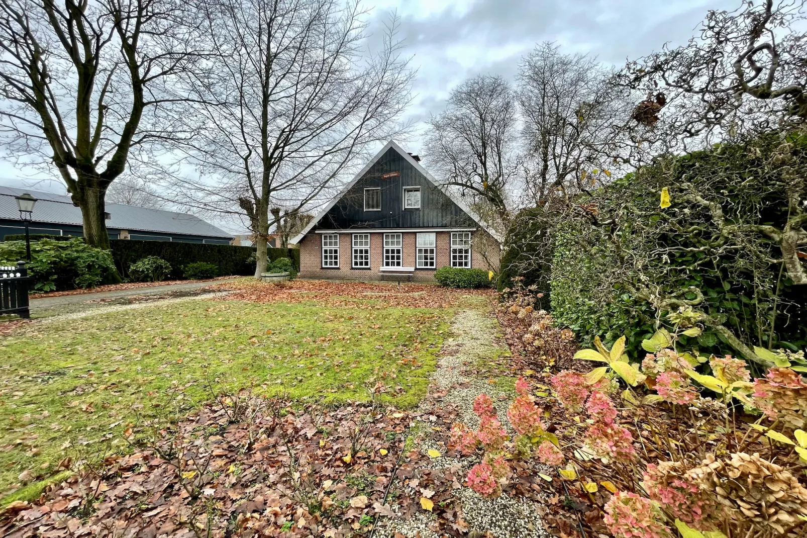 De Binnenhof - Buitenkant zomer