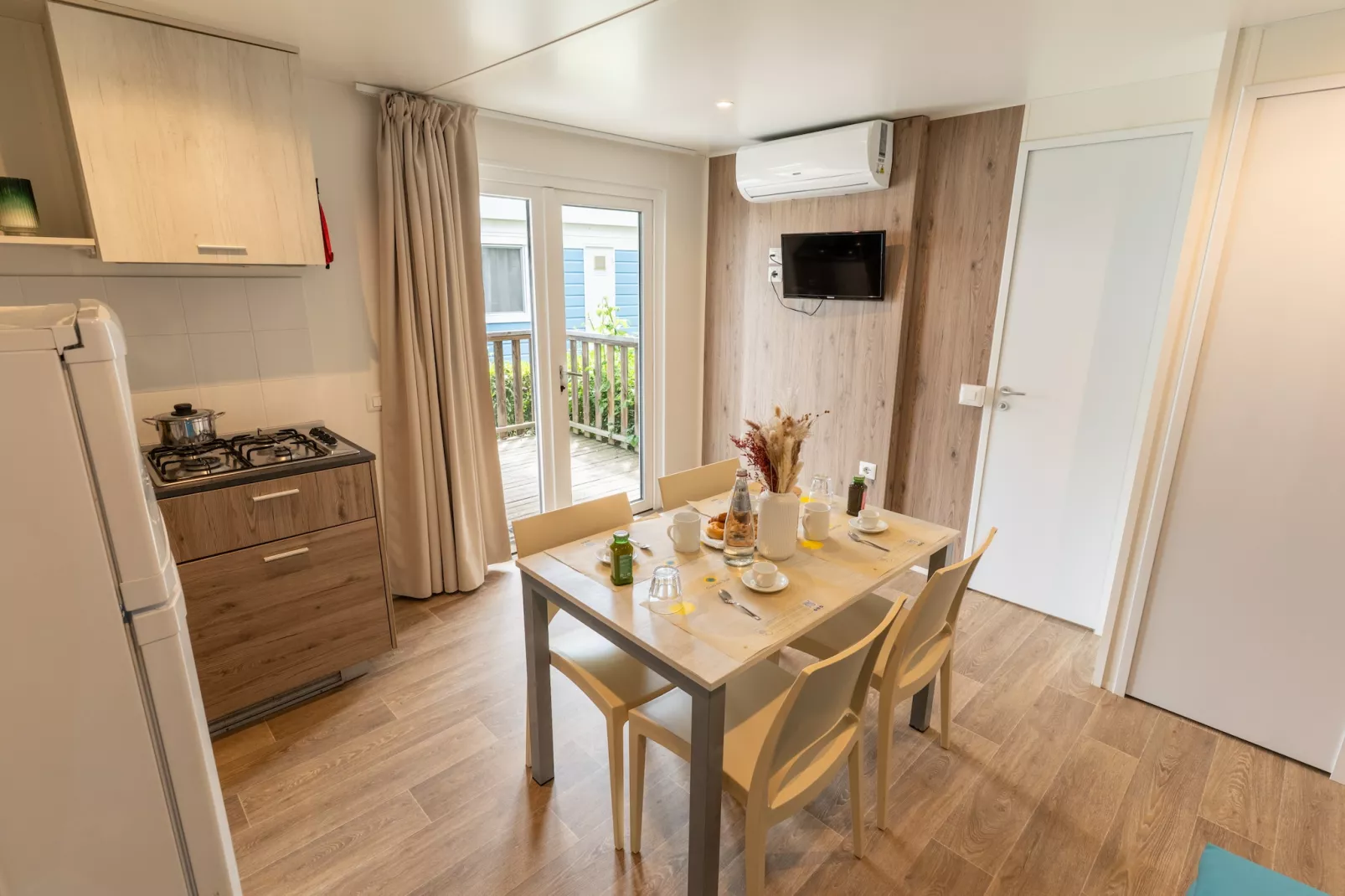 VIGNA SUL MAR FAMILY COLLECTION - LODGE DELUXE - Woonkamer