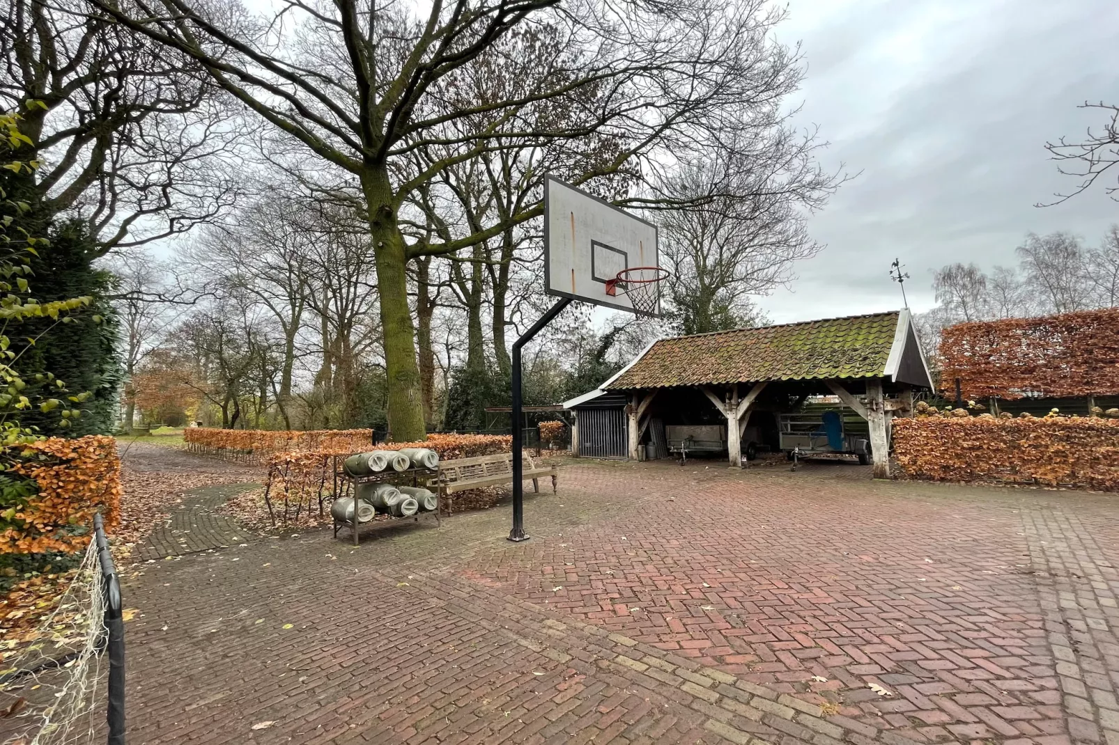 De Binnenhof - Buitenkant zomer