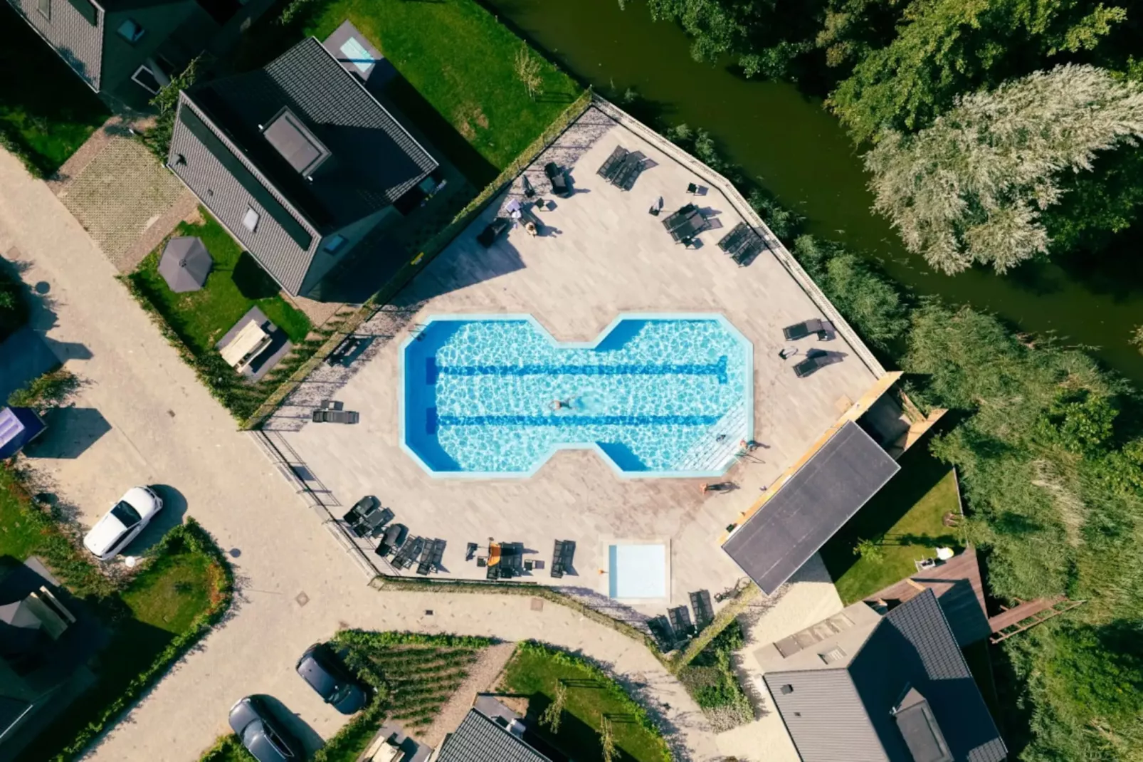 Zon in de duinen - 33 - Zwembad