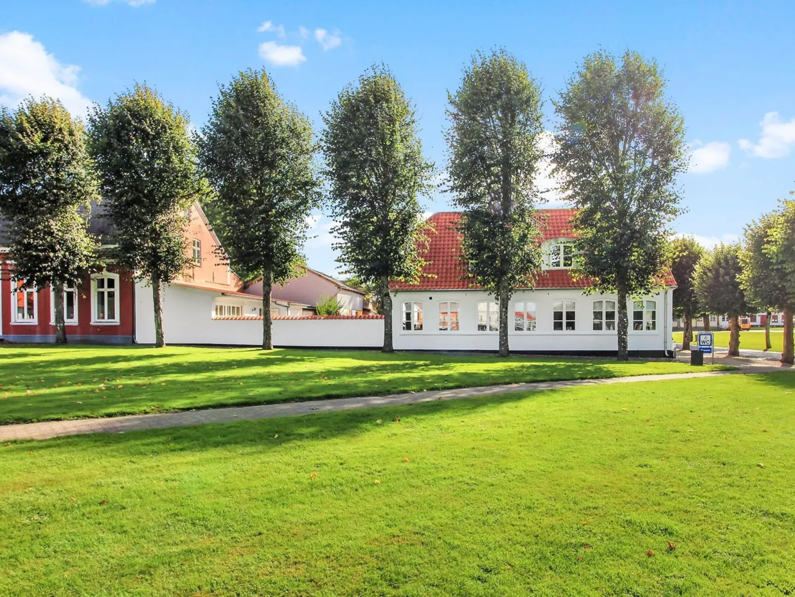 "Reeta" - 32km from the sea - Buiten