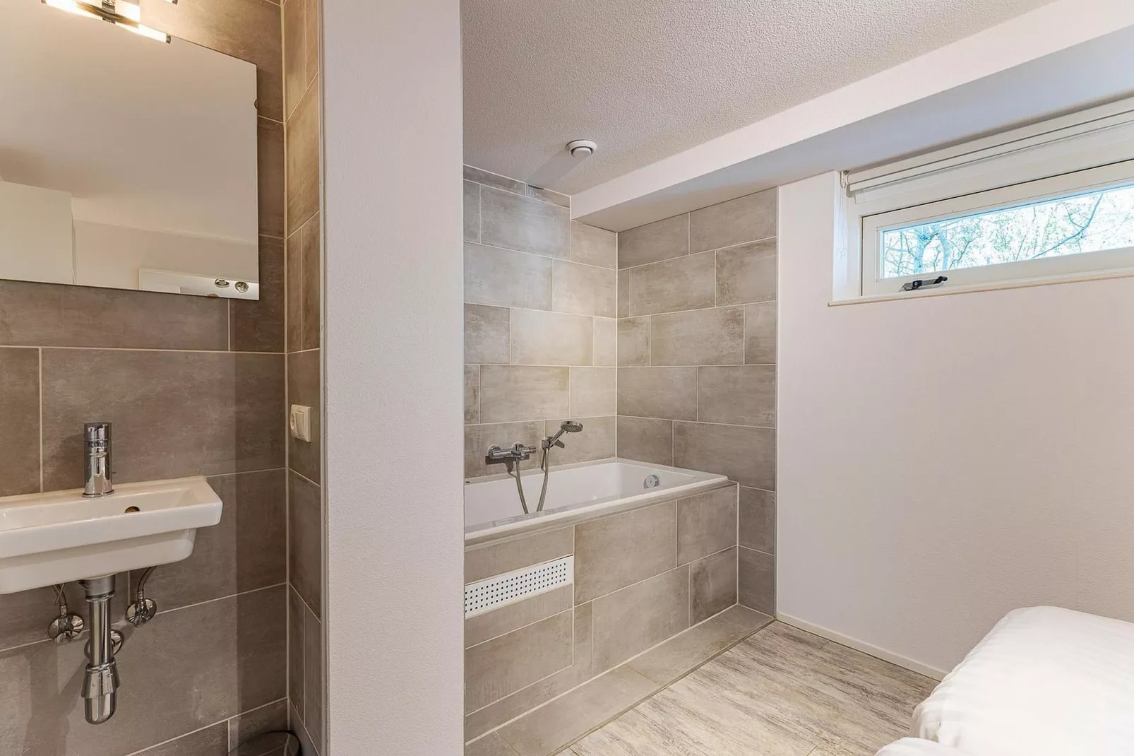 Zonnedorp 4 Villa Jula Renesse | Comfortable beach villa for 6 People - Badkamer