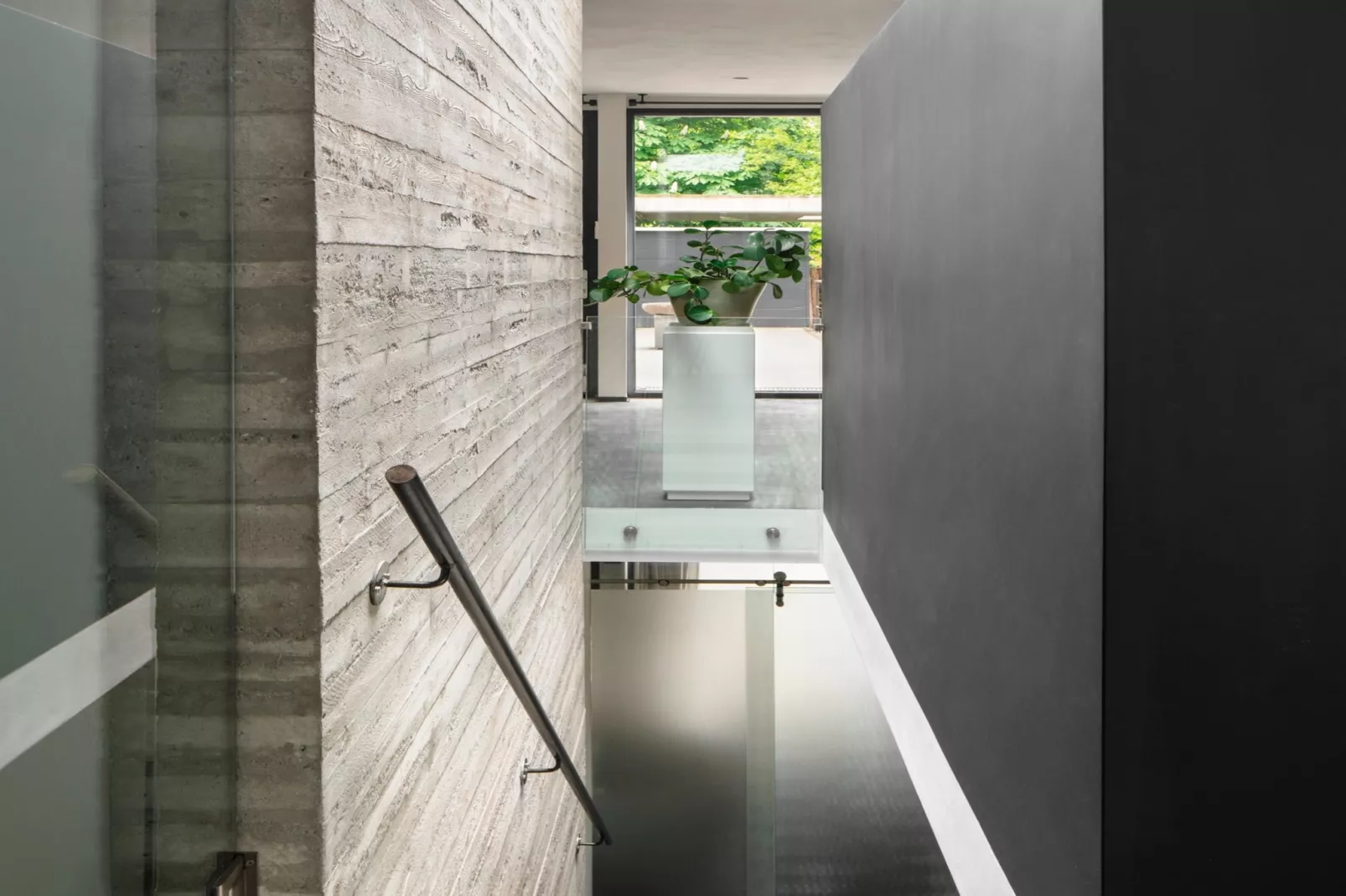 Betonnen Boshuis - Overloop