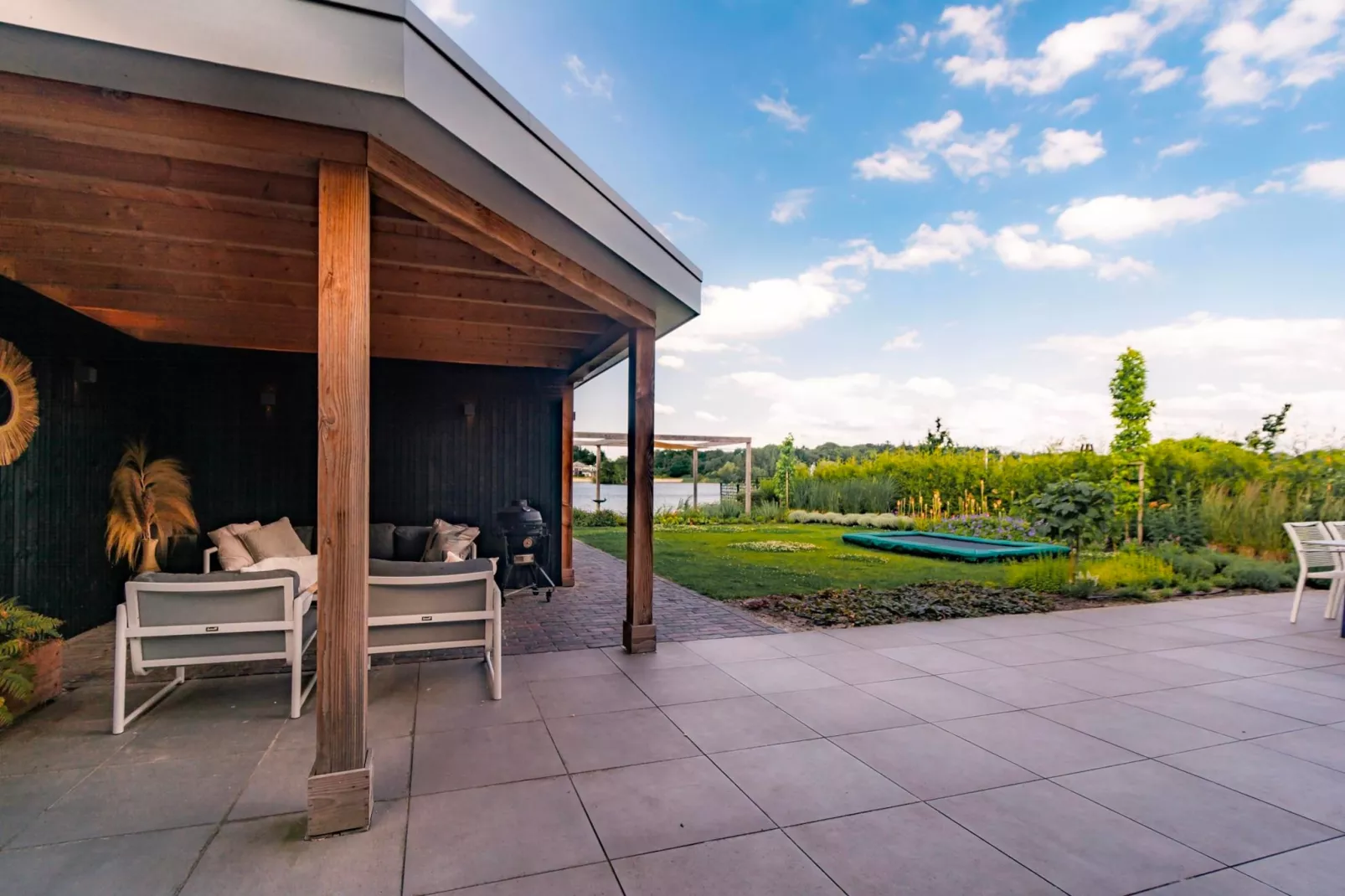 Watervilla Plas van Francke - Tuinen zomer