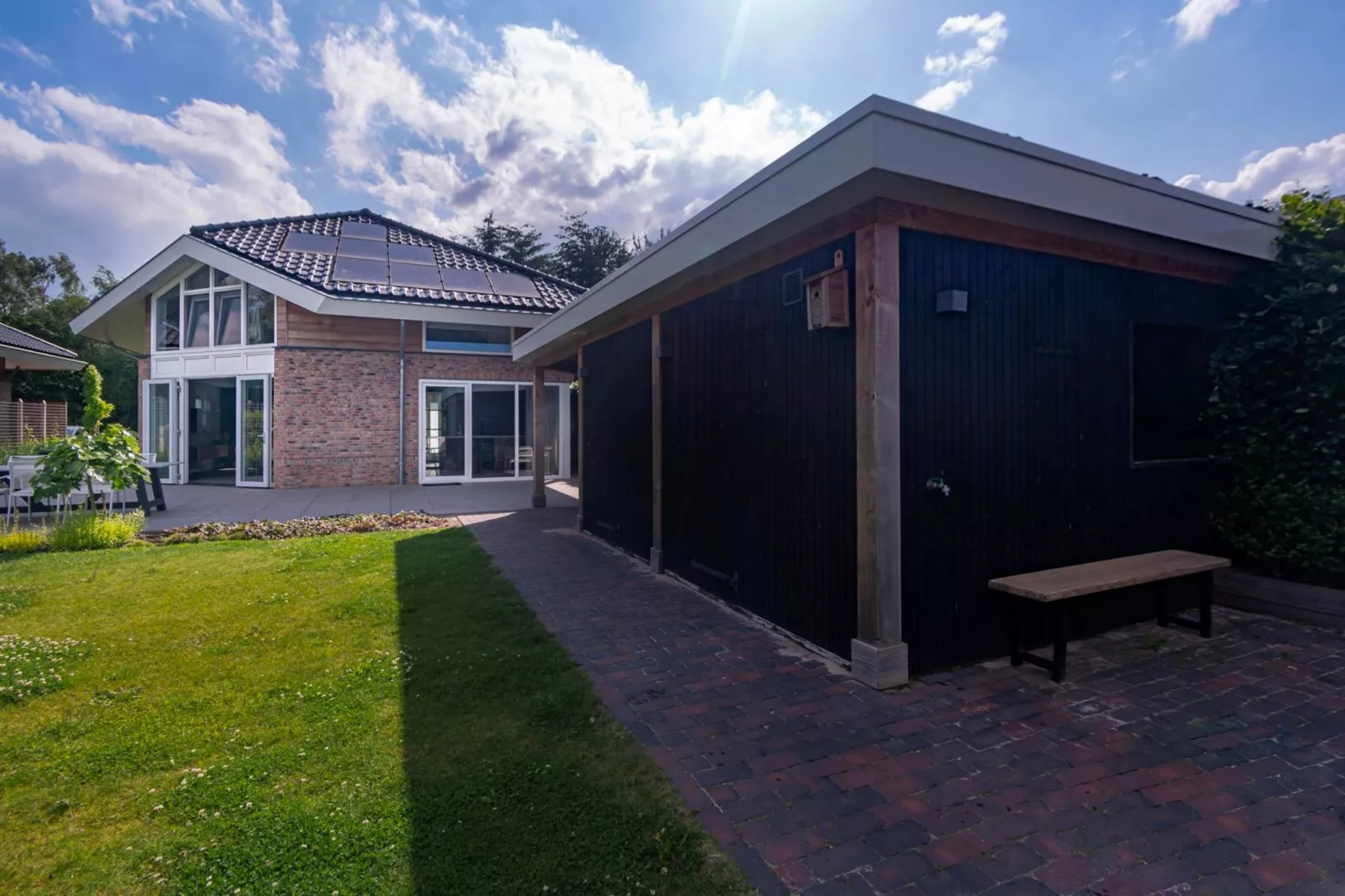 Watervilla Plas van Francke - Tuinen zomer