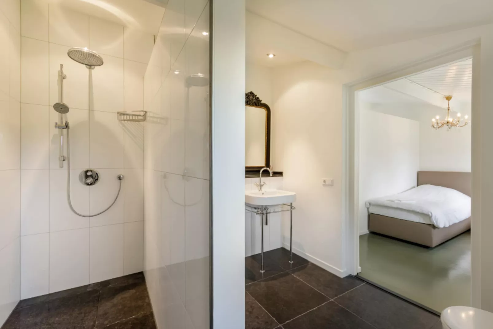 Landhuis Aalten - Badkamer