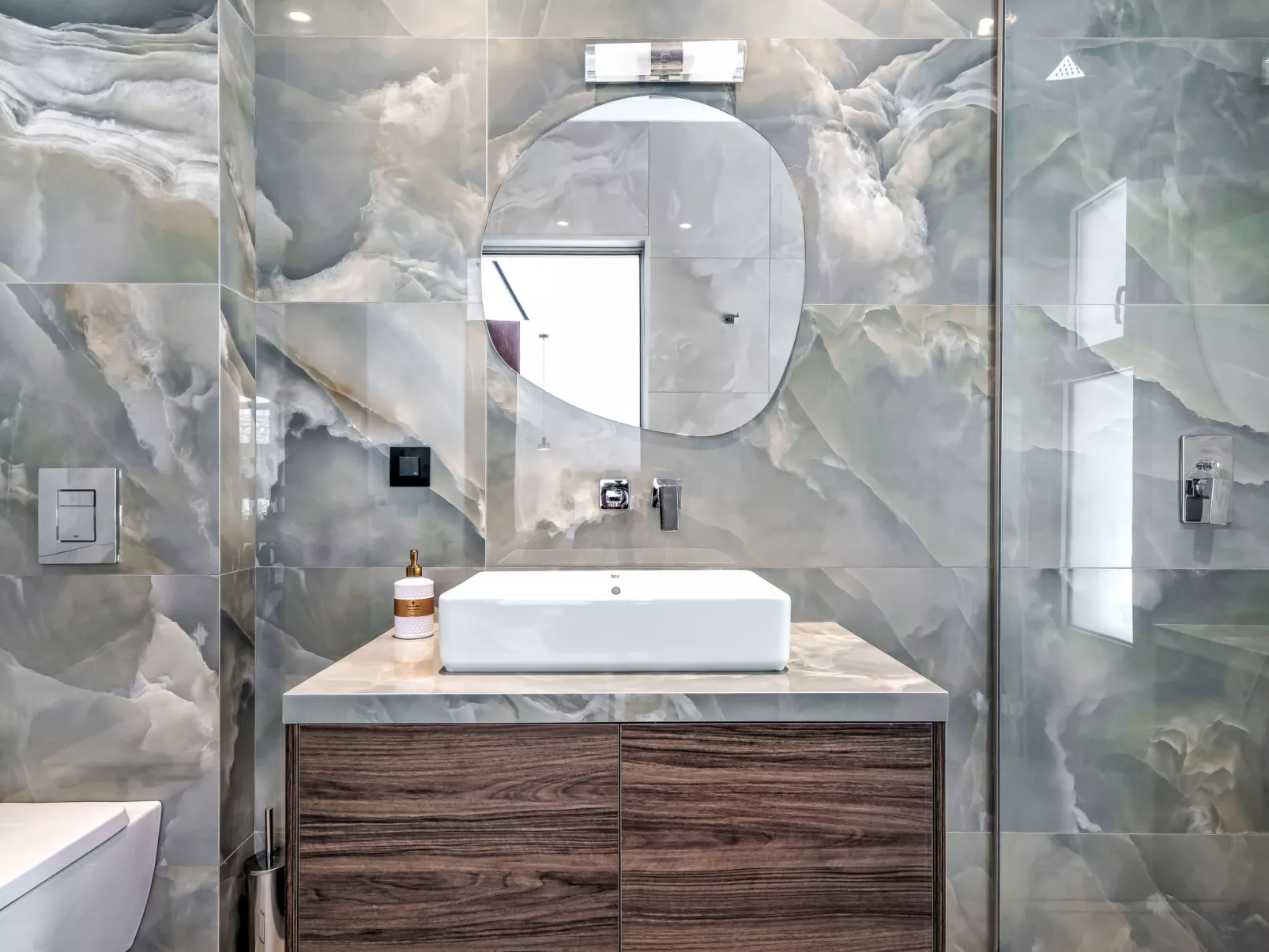 Ruby Paradise - Binnen