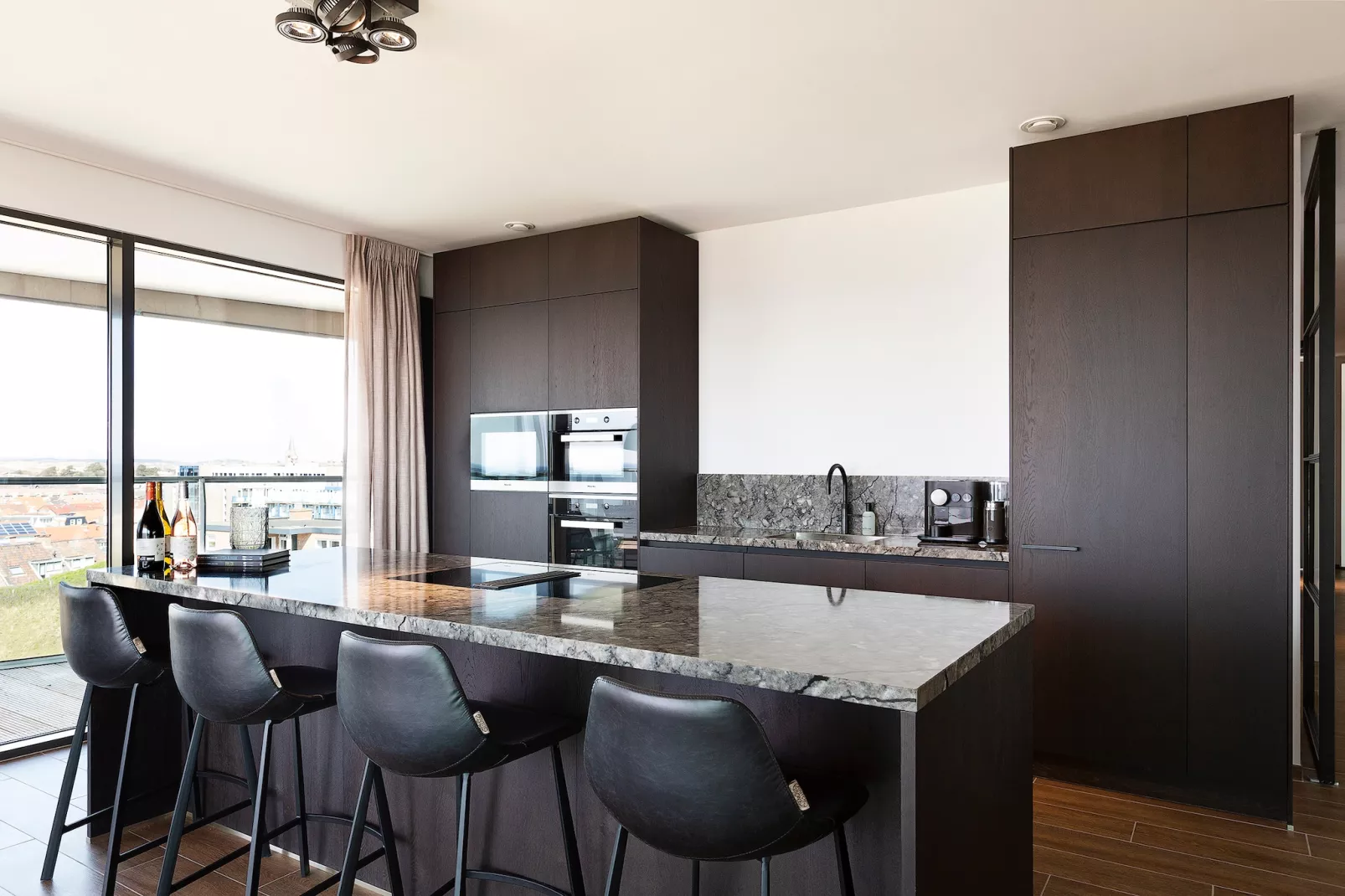 Droomsuites Egmond aan Zee - 8 person apartment - Keuken