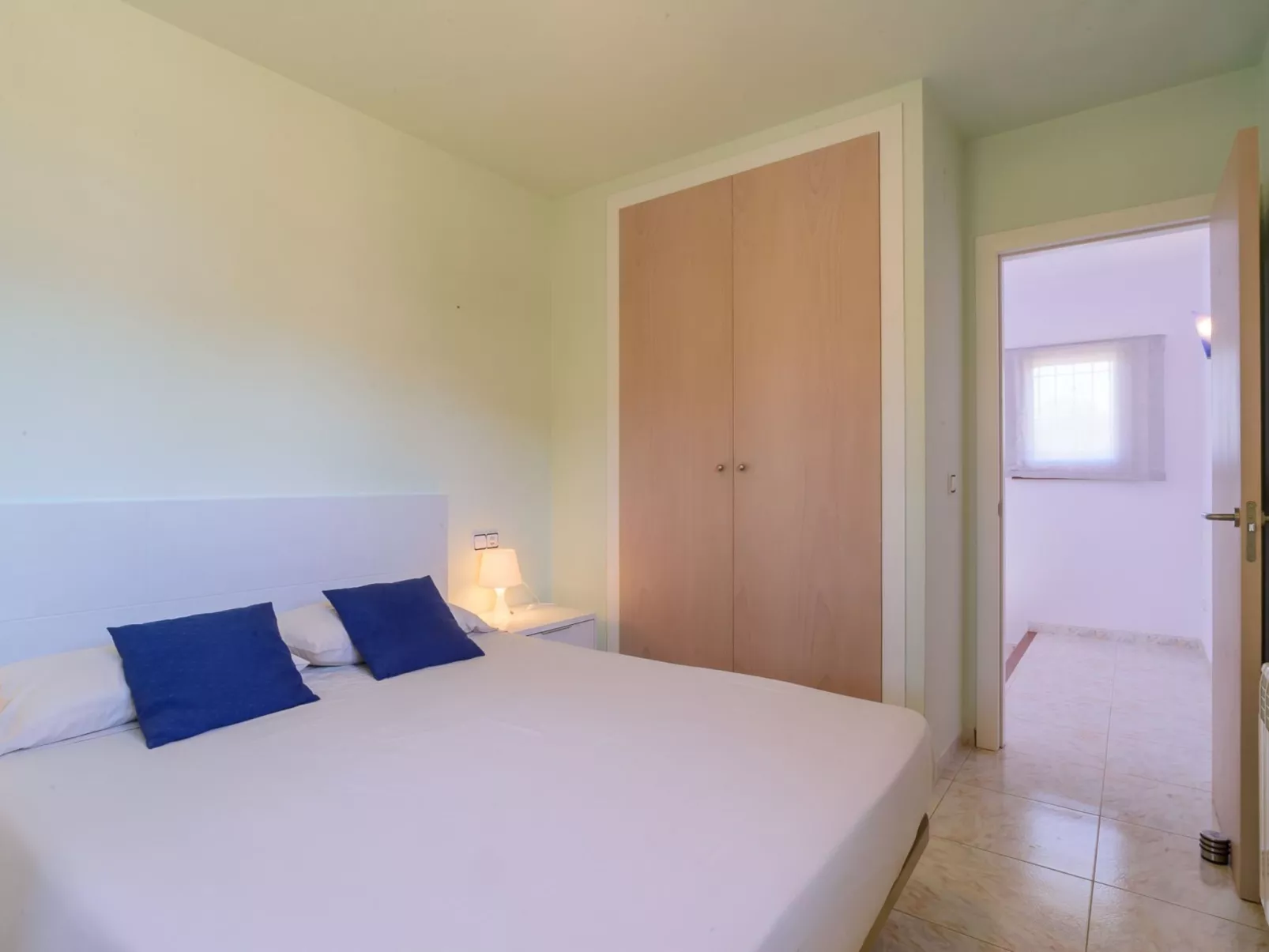 1270836 Briu - Image-tags.info