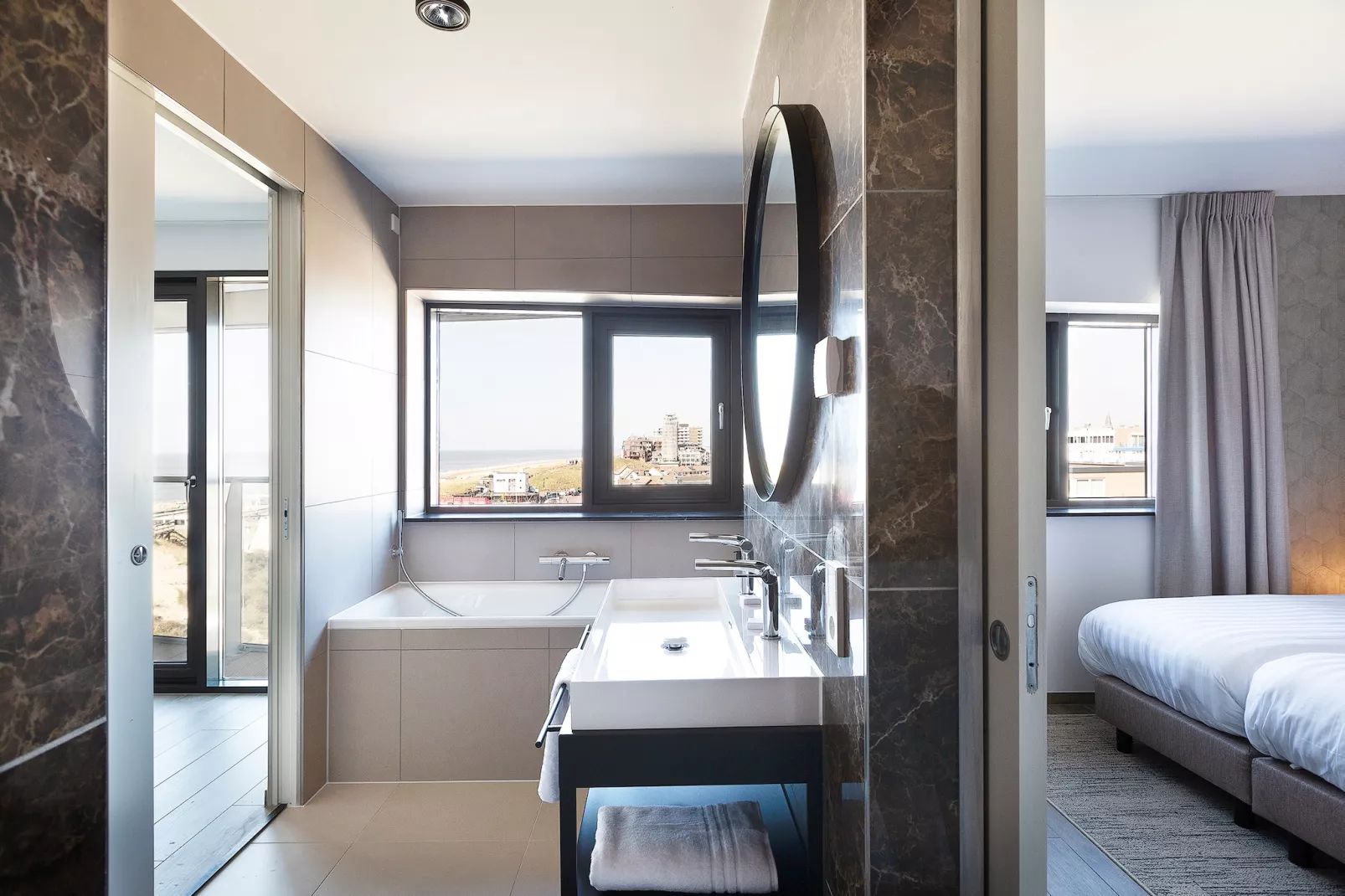 Droomsuites Egmond aan Zee - 8 person apartment - Keuken