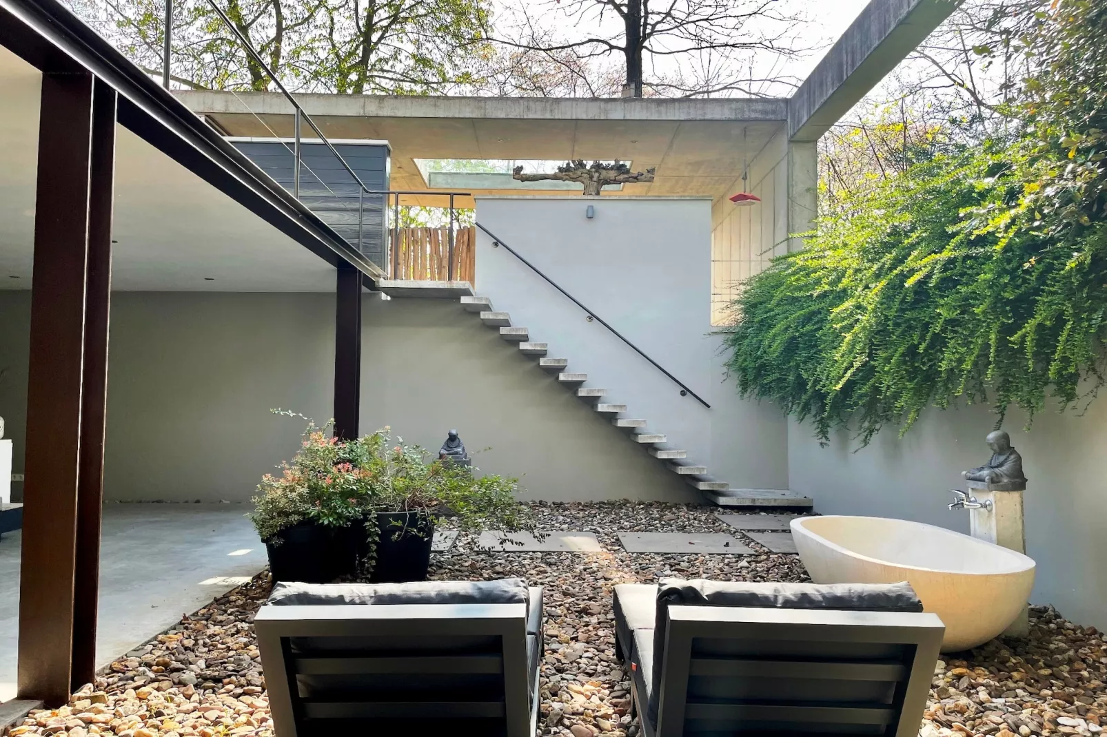 Betonnen Boshuis - Terrasbalkon