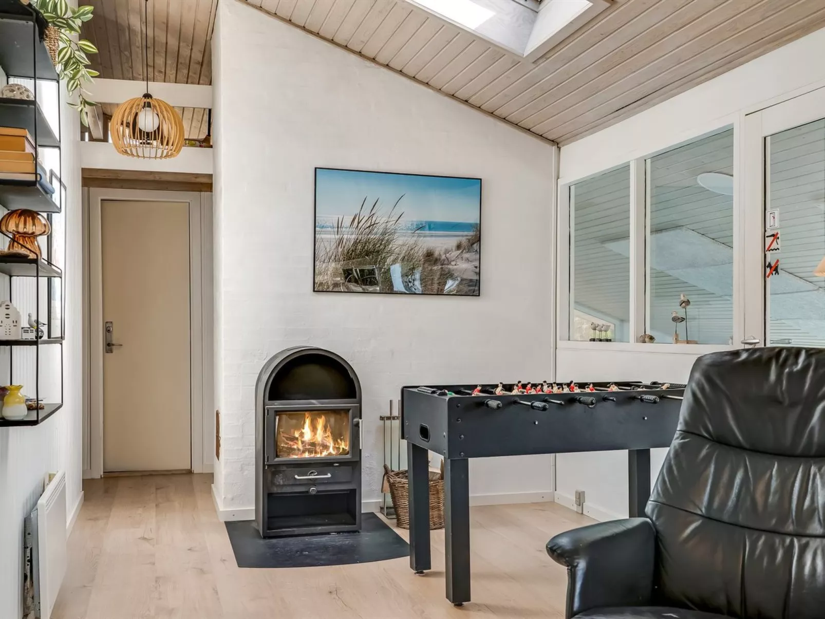 "Greta" - 2.5km from the sea - Binnen