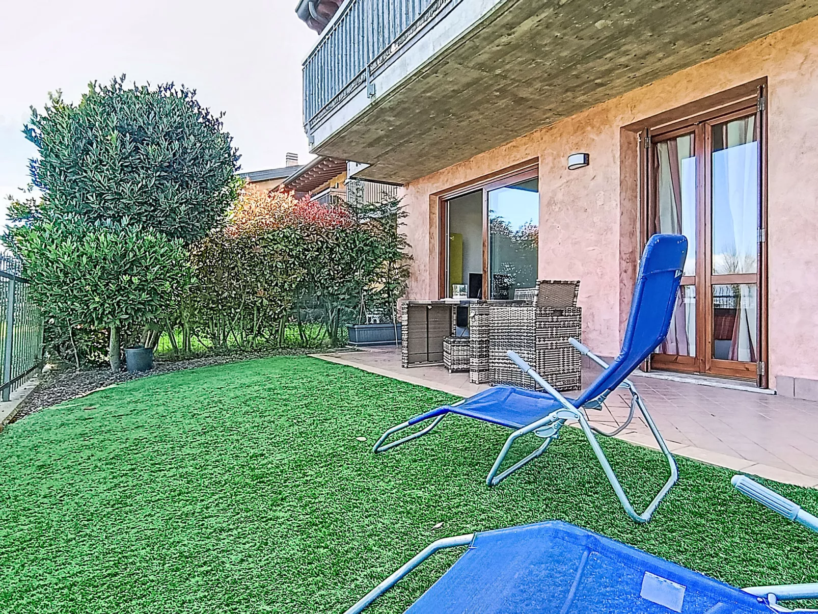 Parma House - Buiten