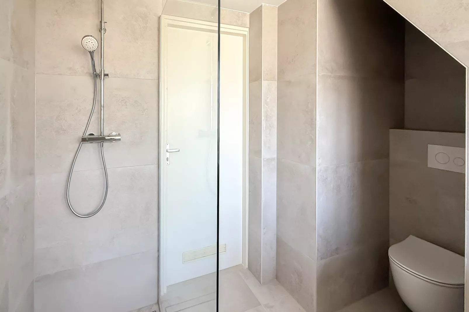 Zon aan den Hoef - Badkamer