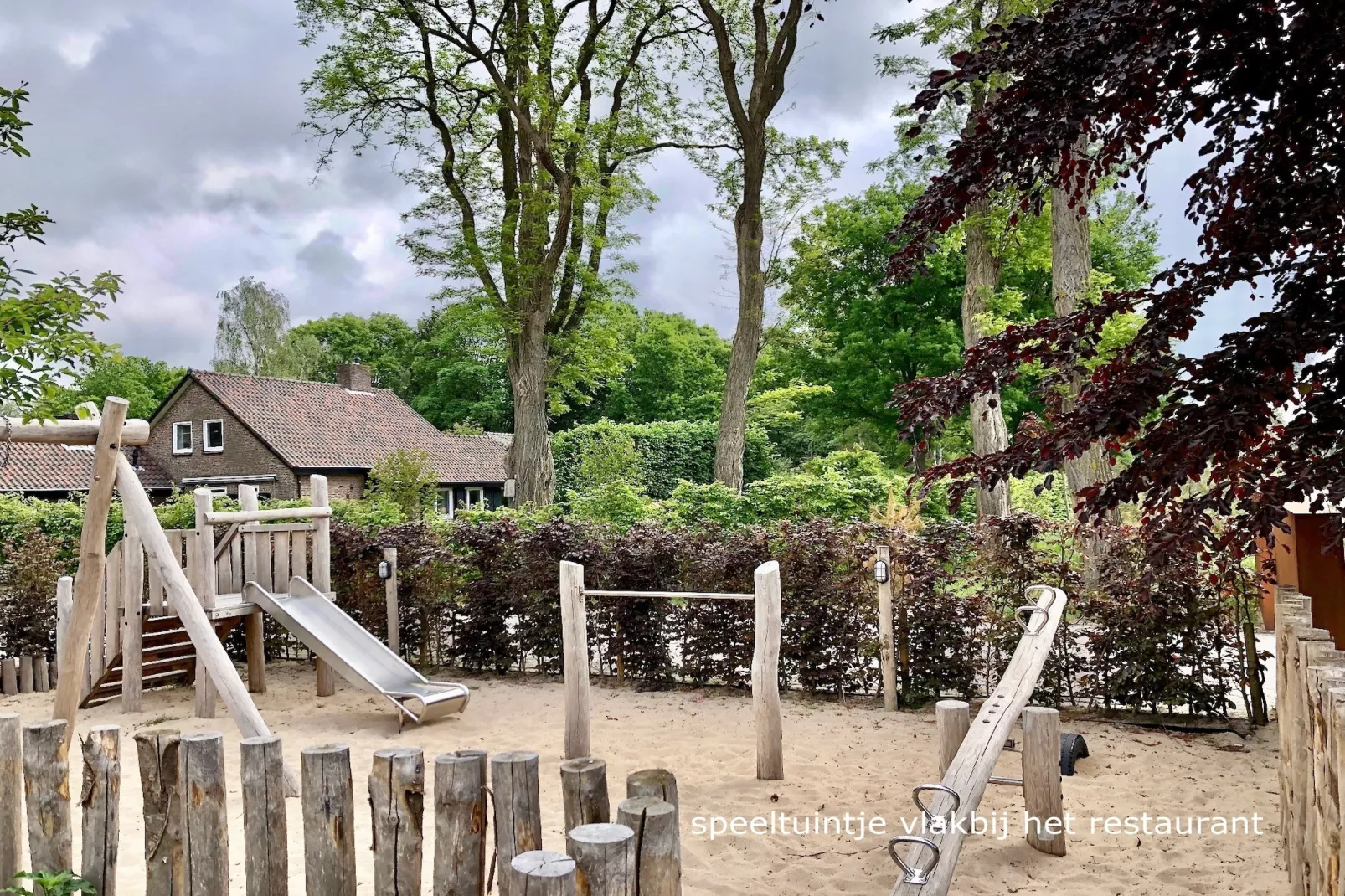 Houten Boshuis - Faciliteiten