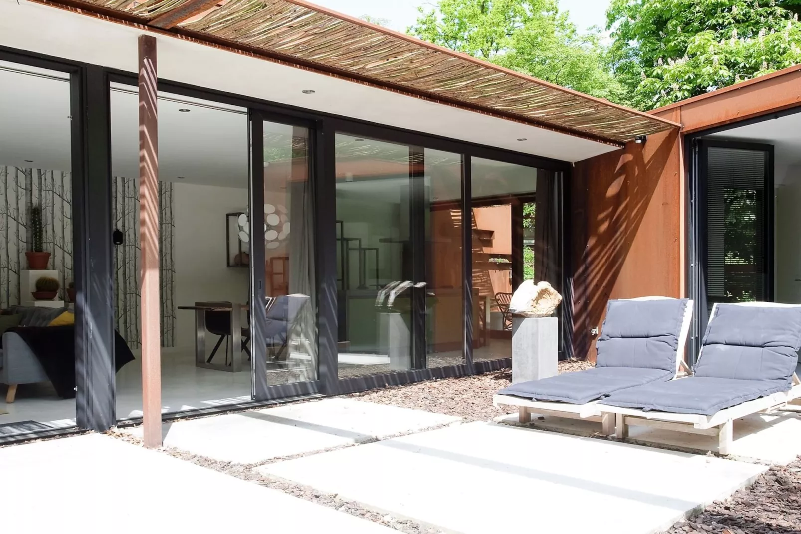 Stalen Boshuis - Faciliteiten