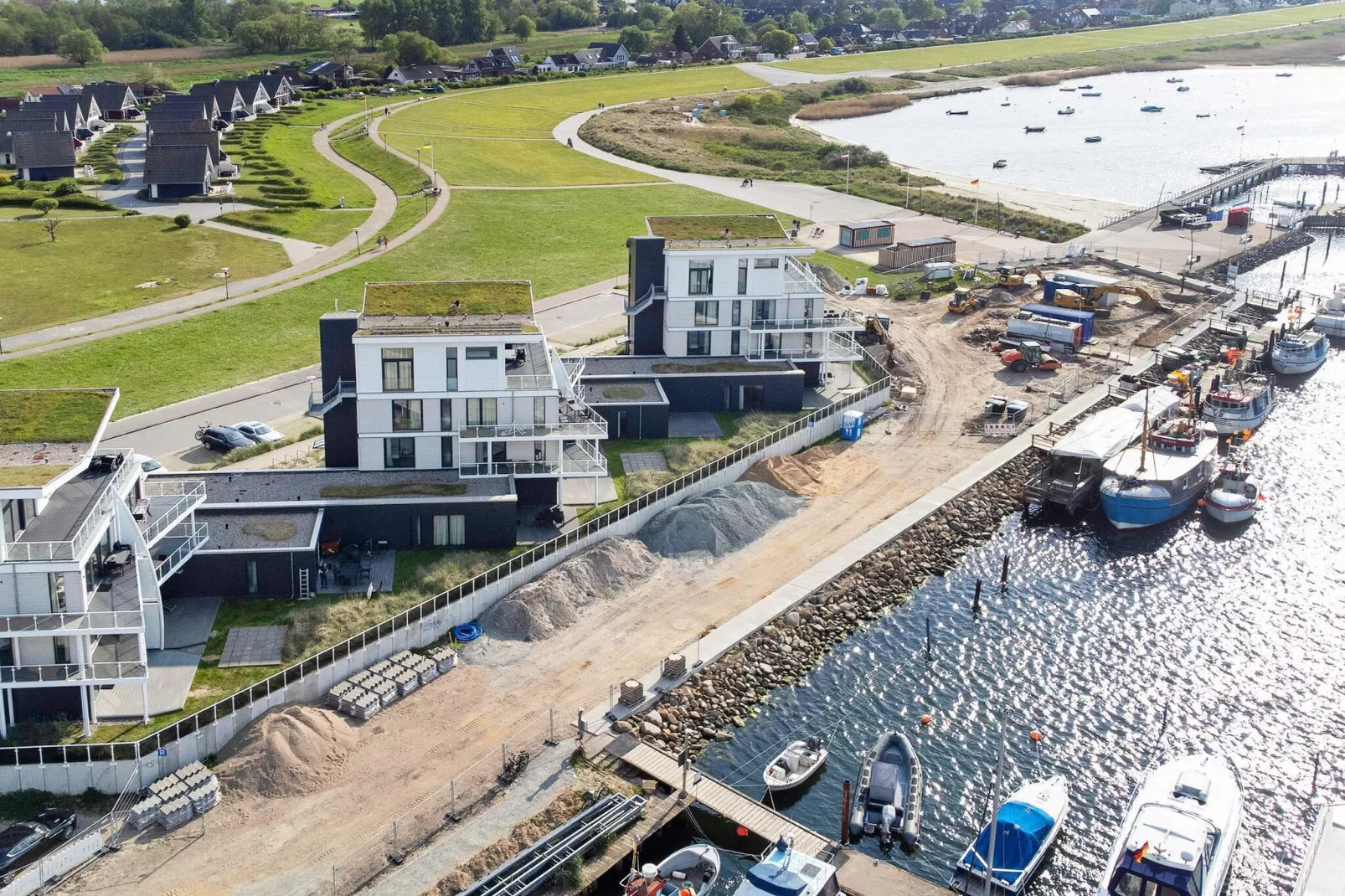 Modern vakantieappartement direct aan zee - Buitenlucht