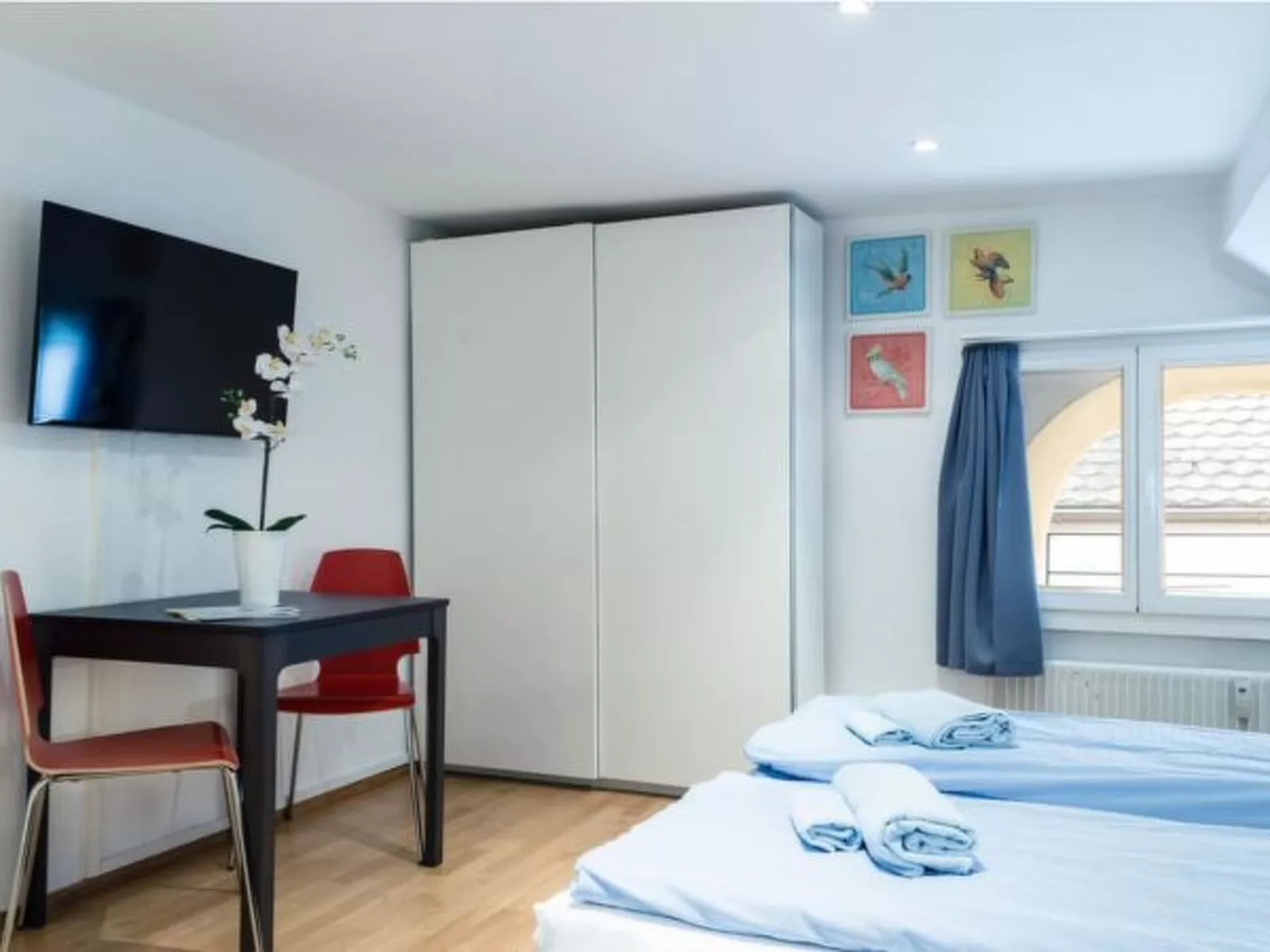 LU Pluto lll - Old Town HITrental Apartment