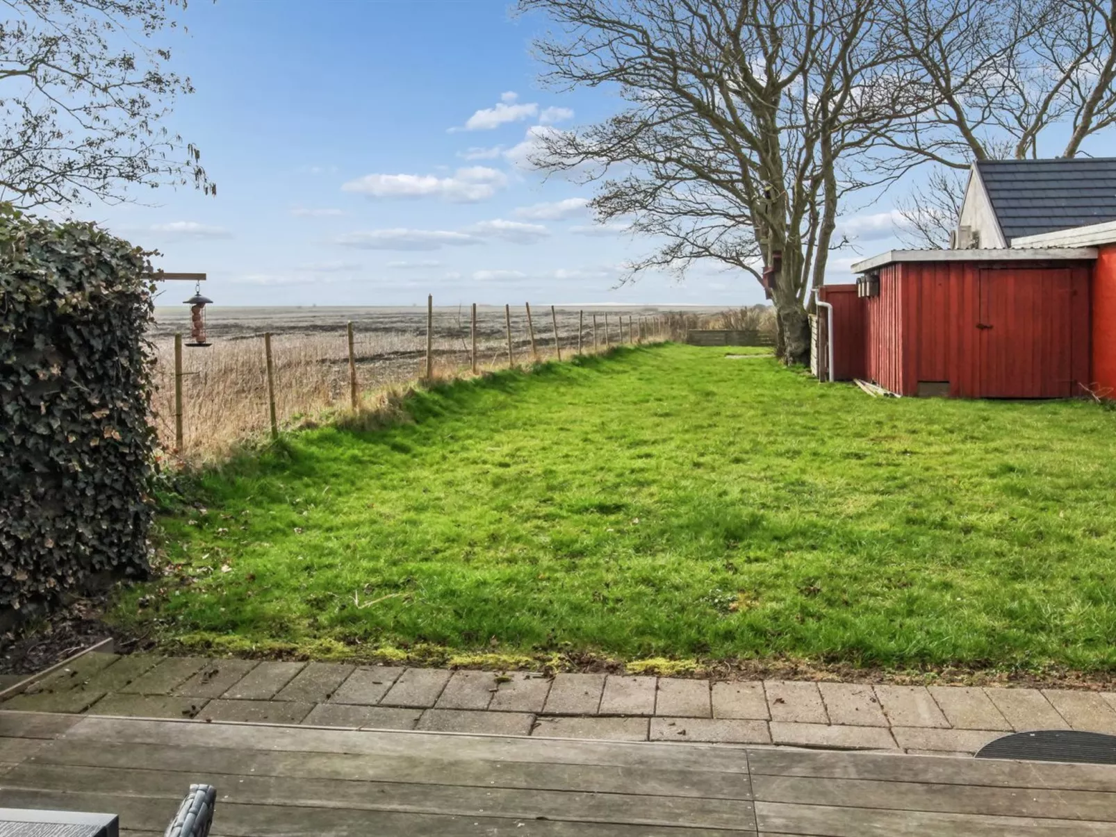 "Milan" - 20km from the sea