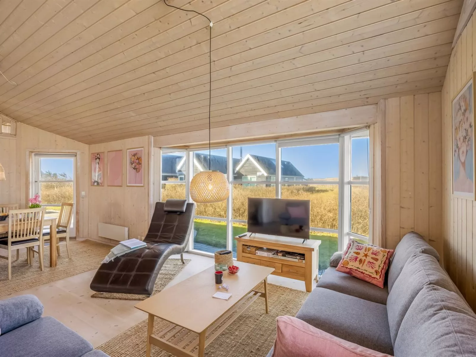 "Aiana" - 300m from the sea