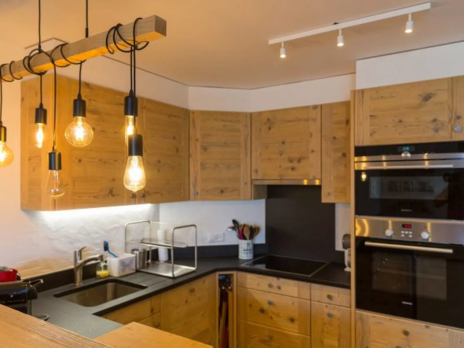 Nendaz 2 bedroom apartment - close ski lift (R31)