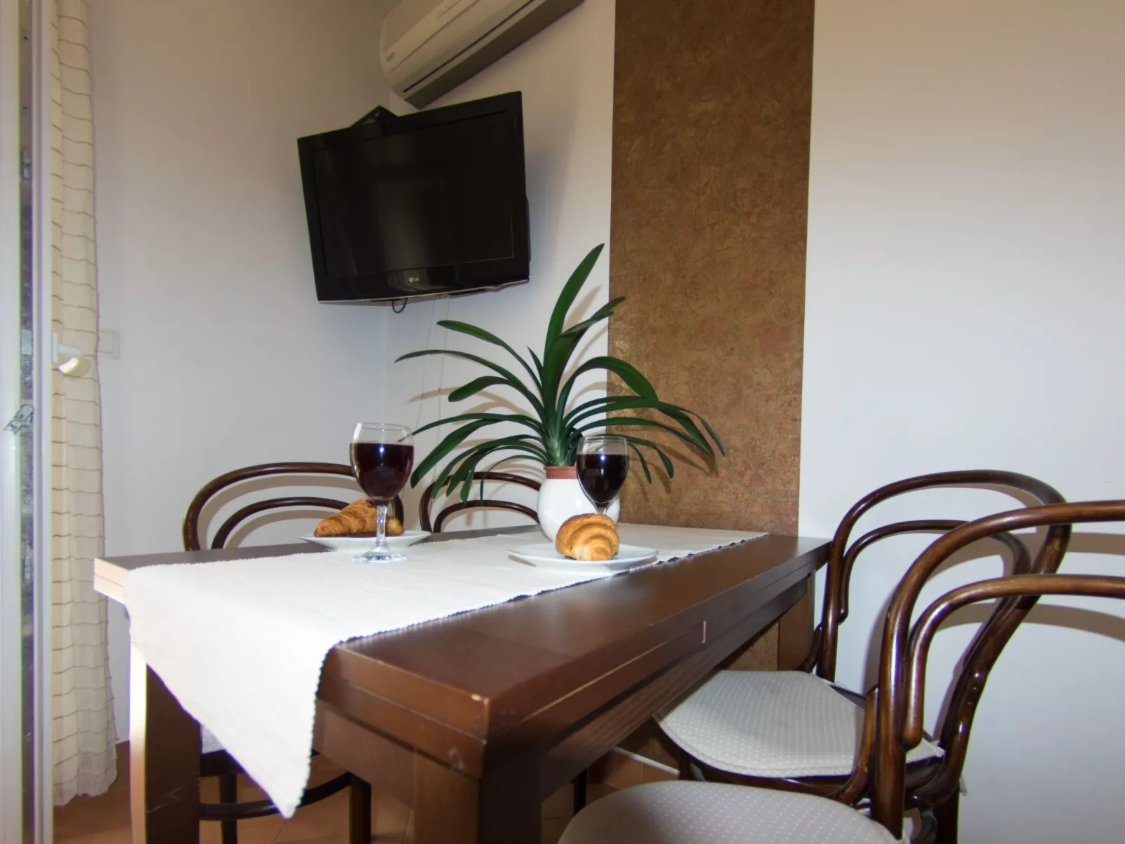 Modernes Apartment mit großer Terrasse und Grillmöglichkeit