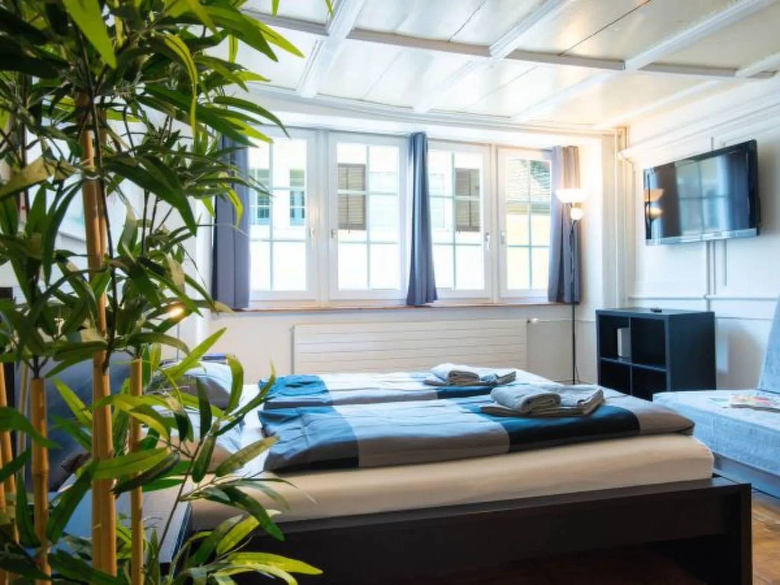 ZH Doerfli 3 - HITrental Apartment