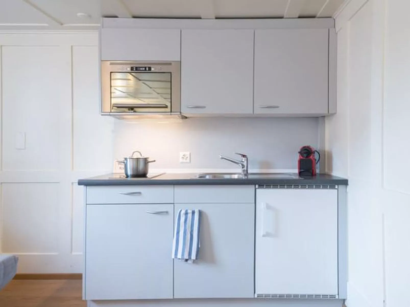 ZG Zeughausgasse II - HITrental Apartment