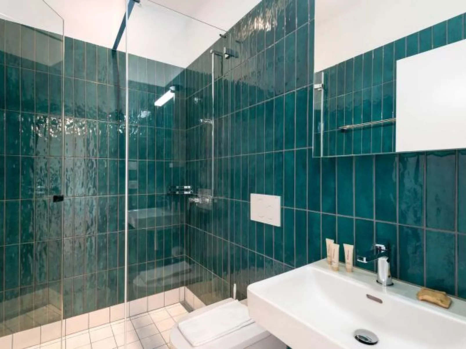 ZH Yellow 5 - Letzigrund HITrental Apartment