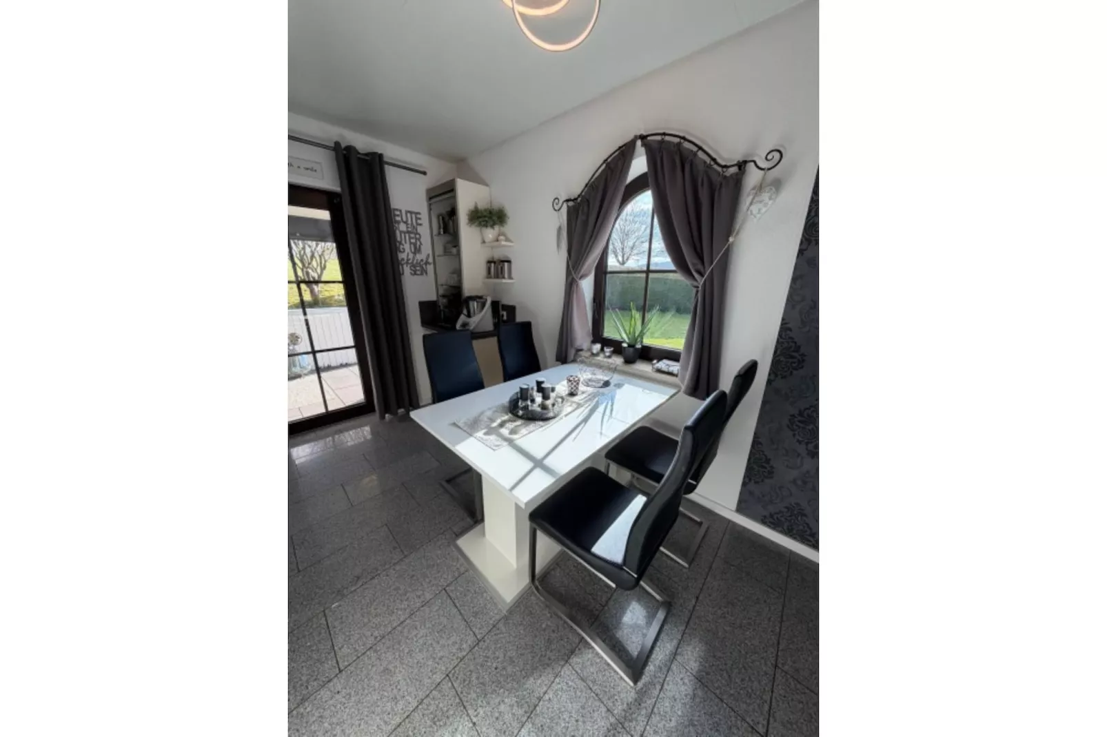 Wohlfühl Ferienhaus Henn Eifellust - Eetkamer