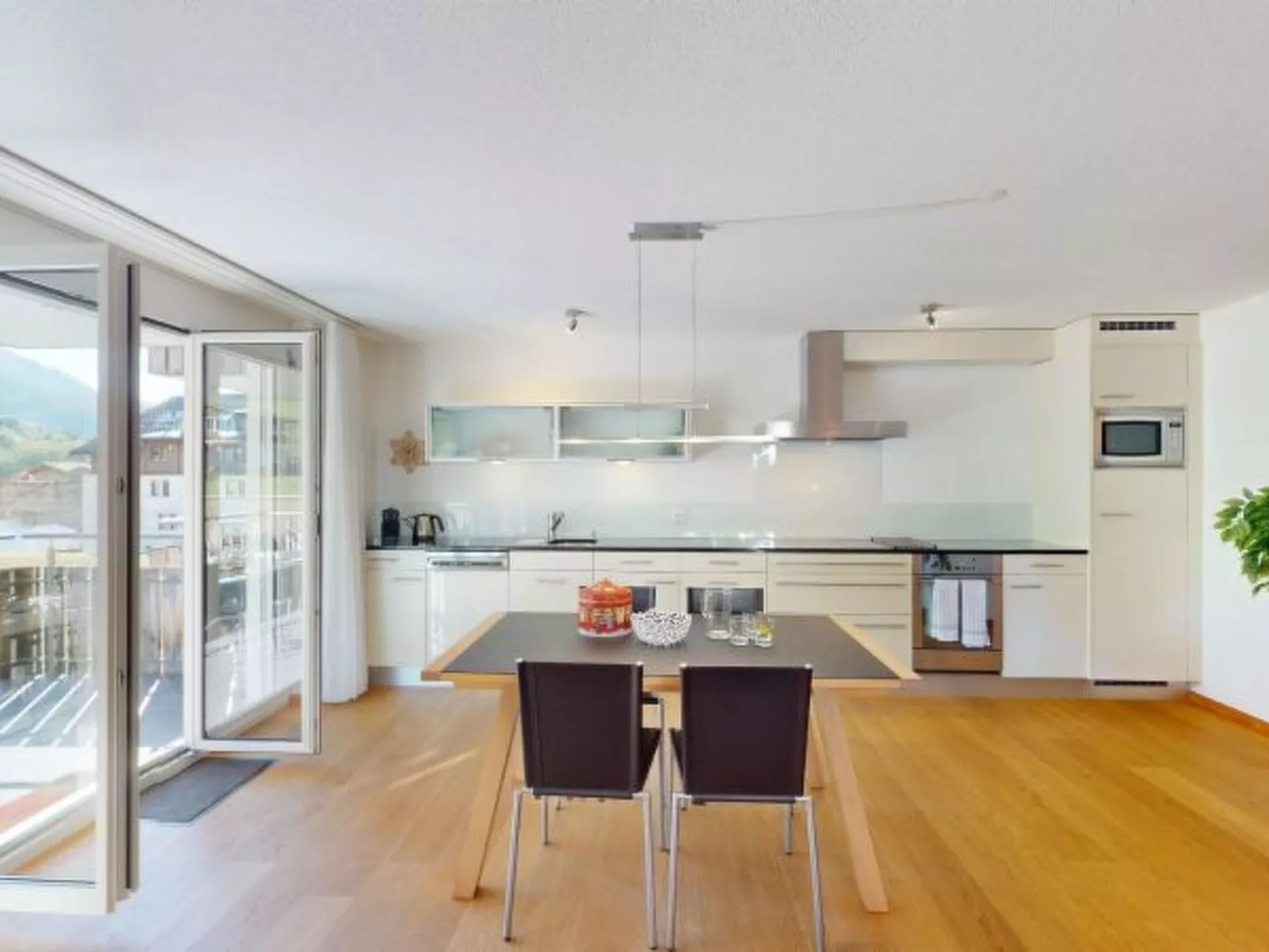 3.5 Zimmer Ferienwohnung Piz Linard Lantsch Lenz - Binnen