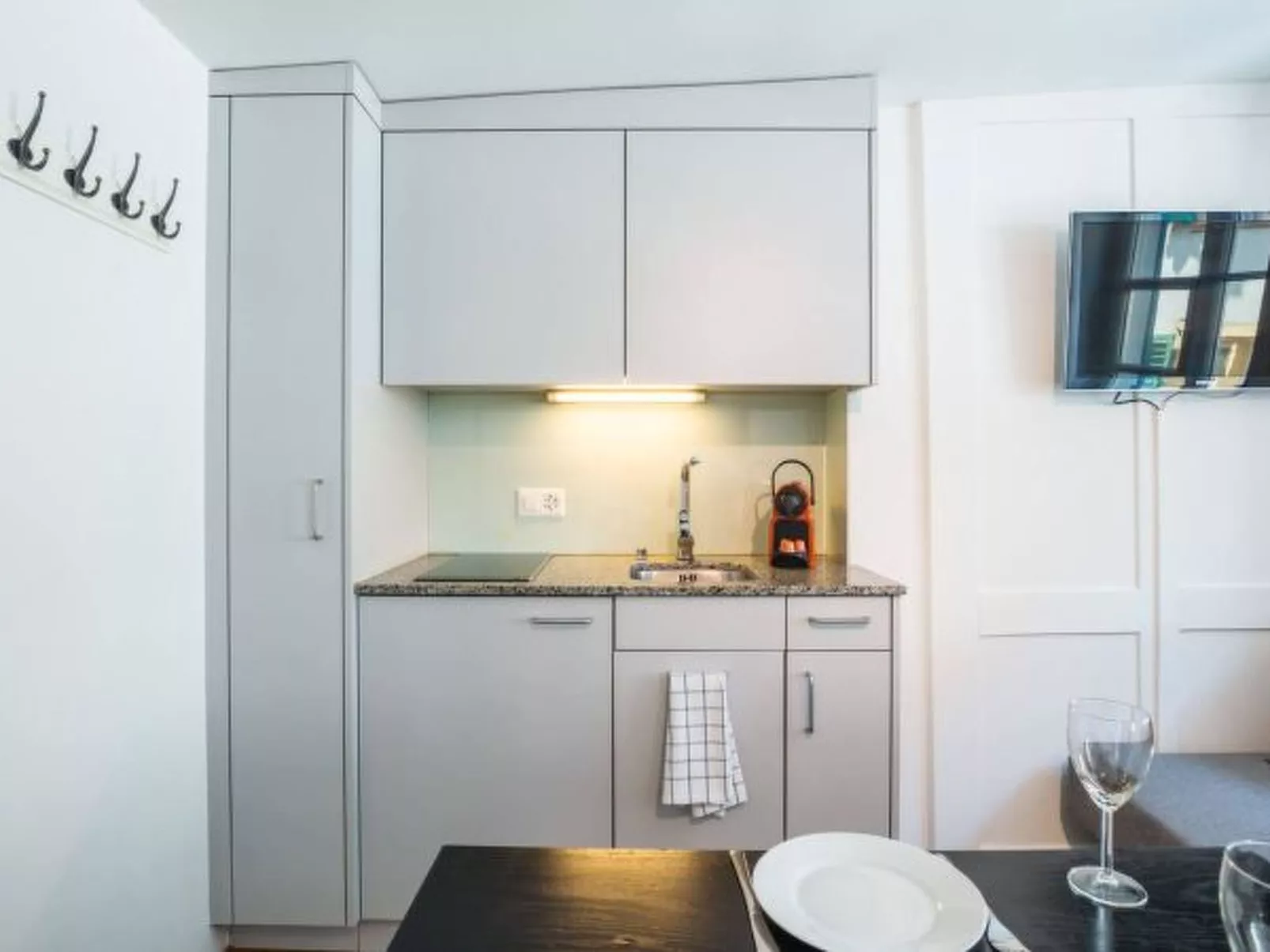 ZH Gasse 2 – HITrental Schmidgasse Apartment - Binnen