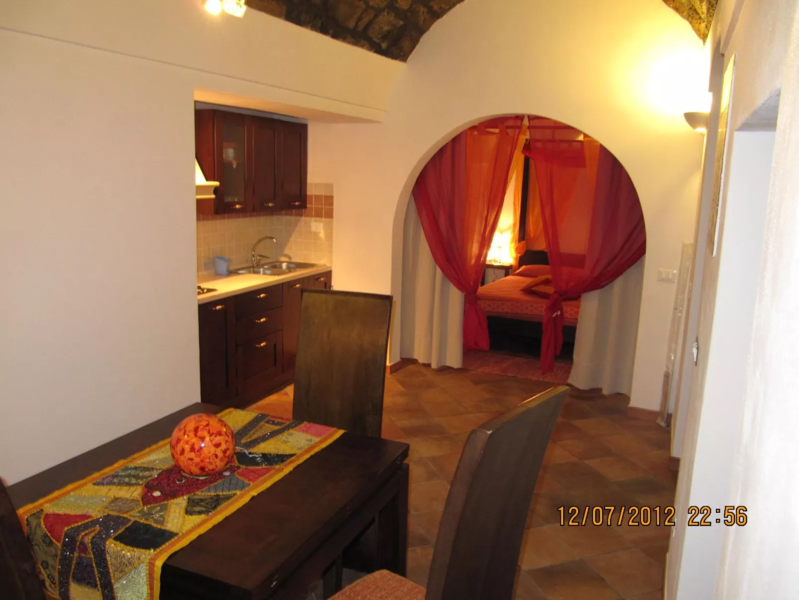 Dammuso mit Terrasse und Meerblick - Binnen