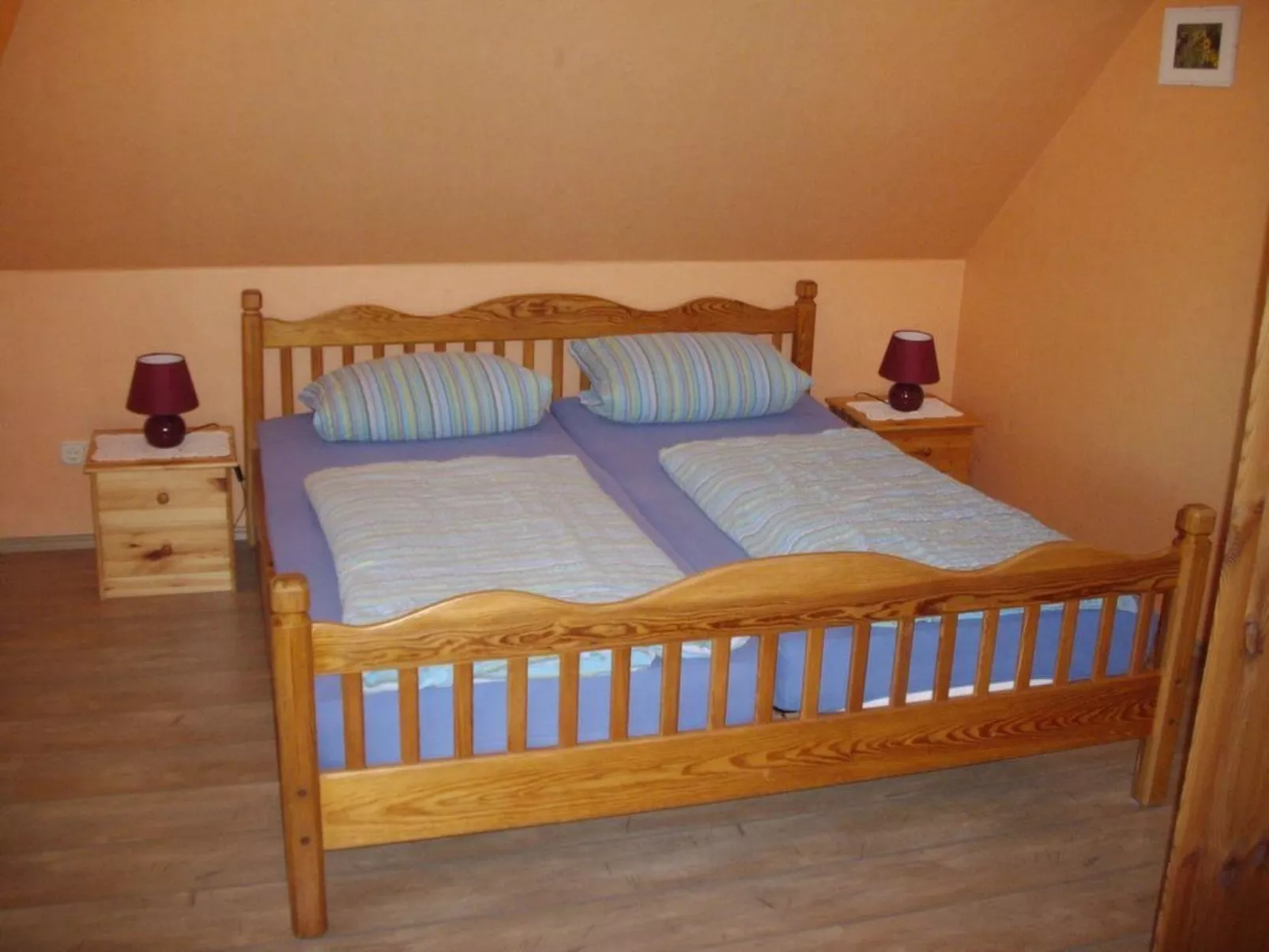 Wohnung in einem reetgedeckten Friesenhaus aus dem Jahr 1860 - Binnen