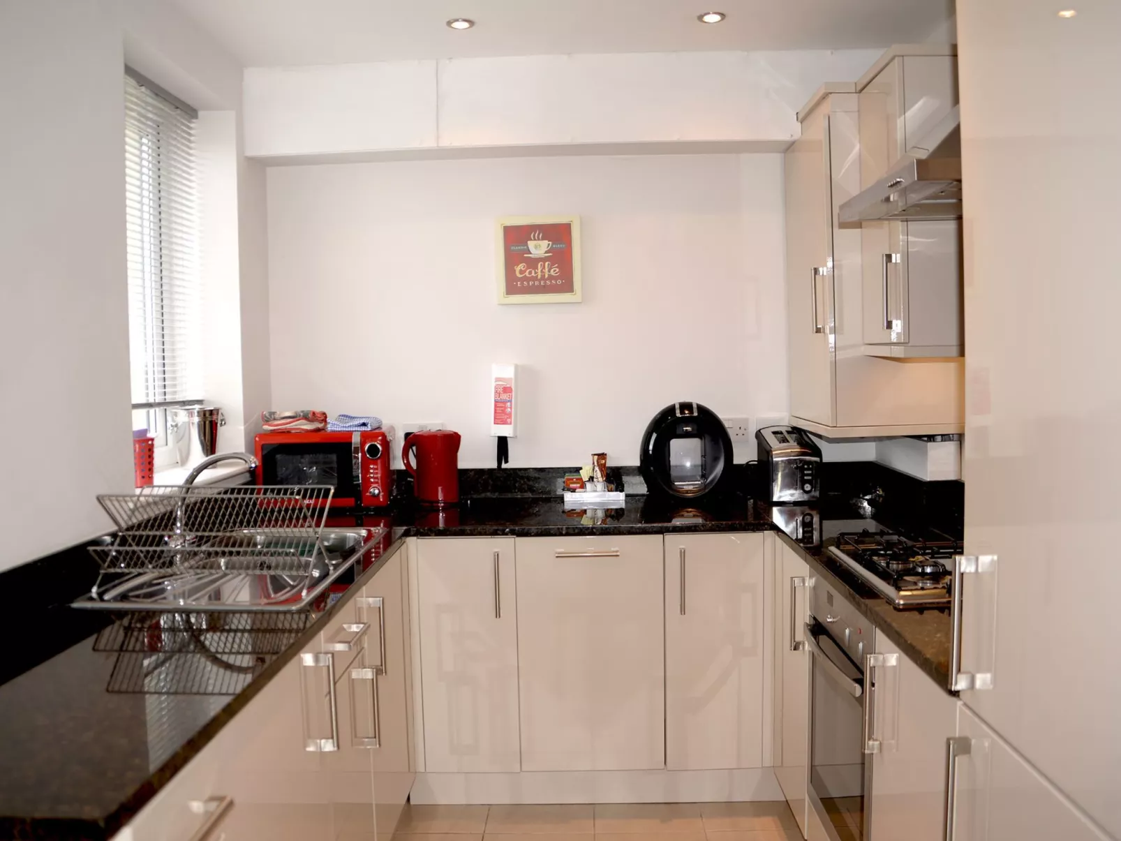 Modern eingerichtete Ferienwohnung in der ersten Etage mit Panorama-Meerblick v - Image-tags.info