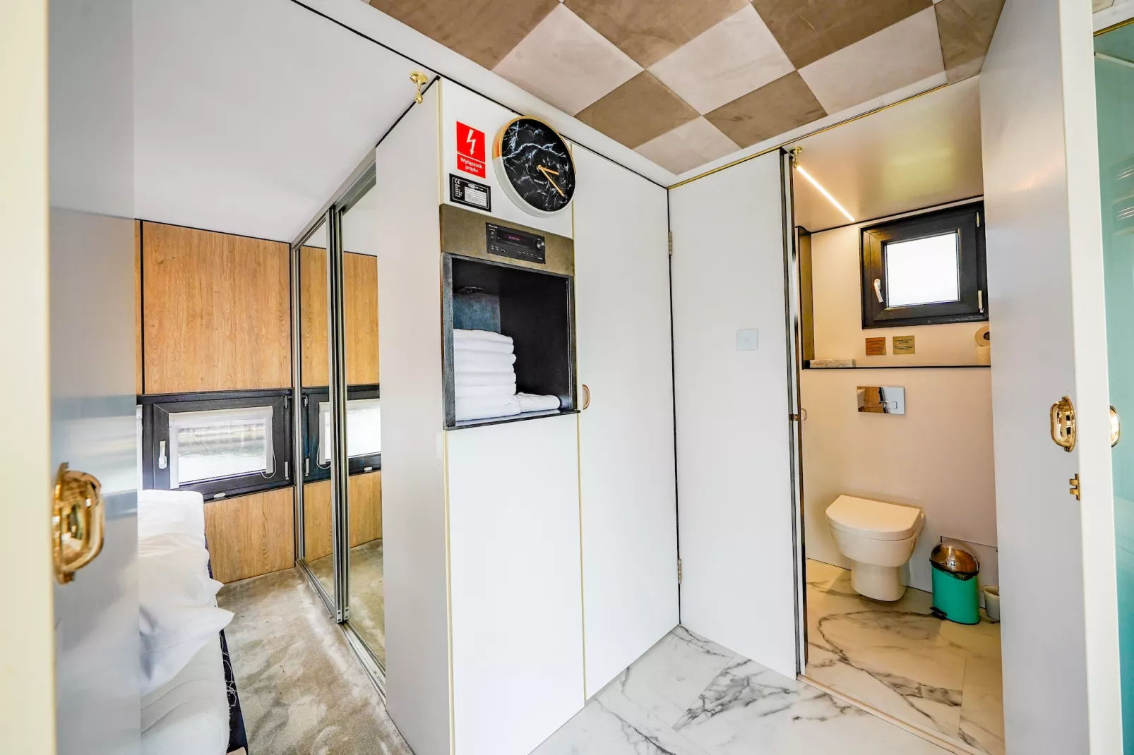 Hausboot - Badkamer