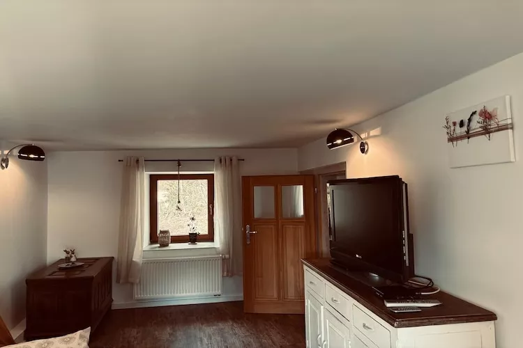 Ferienhaus Gerolstein-Müllenborn 4 P - Woonkamer