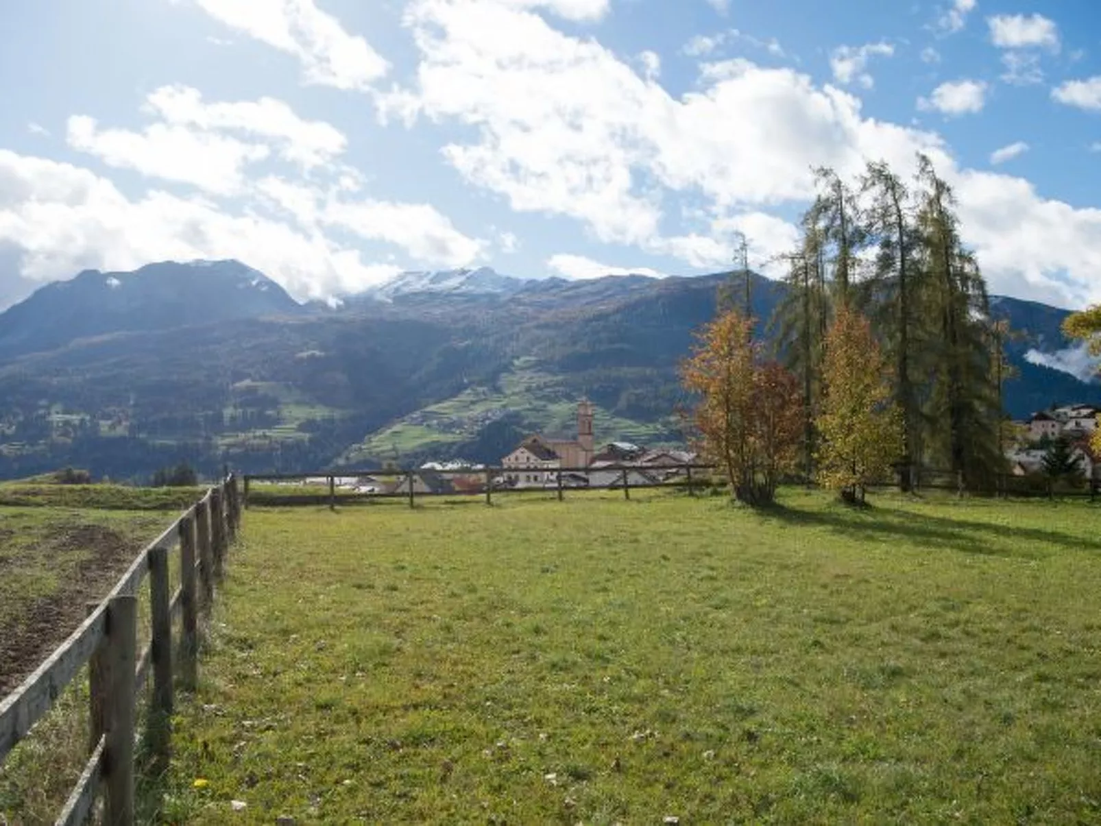 Mit Garten Tgeasa Schilendra-Lantsch/Lenz - Buiten