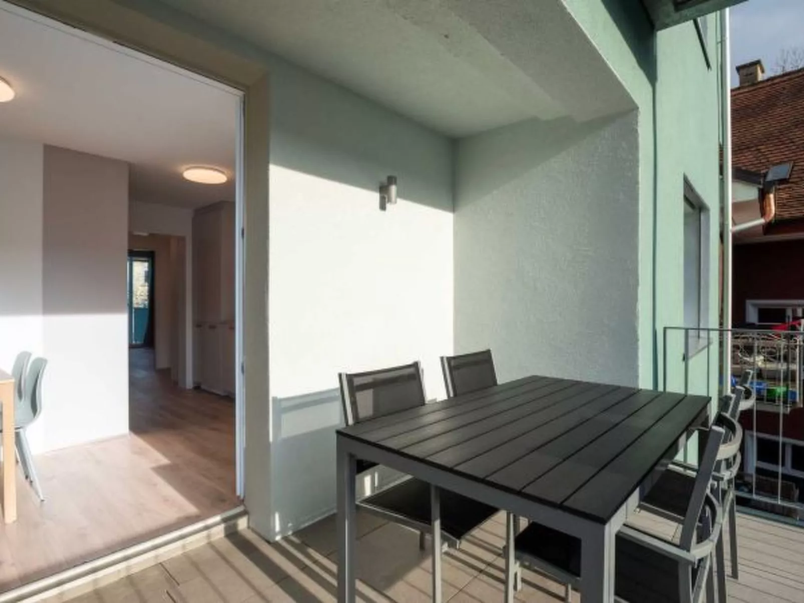 ZH Pink 1 - Letzigrund HITrental Apartment - Buiten