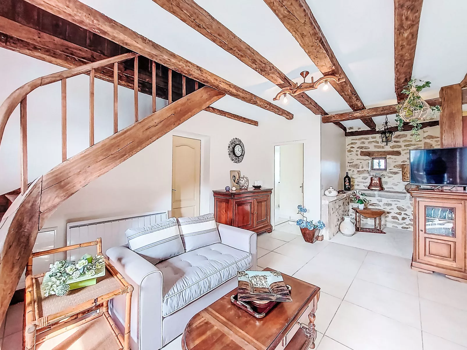 Gîte Saint Sauveur - Binnen