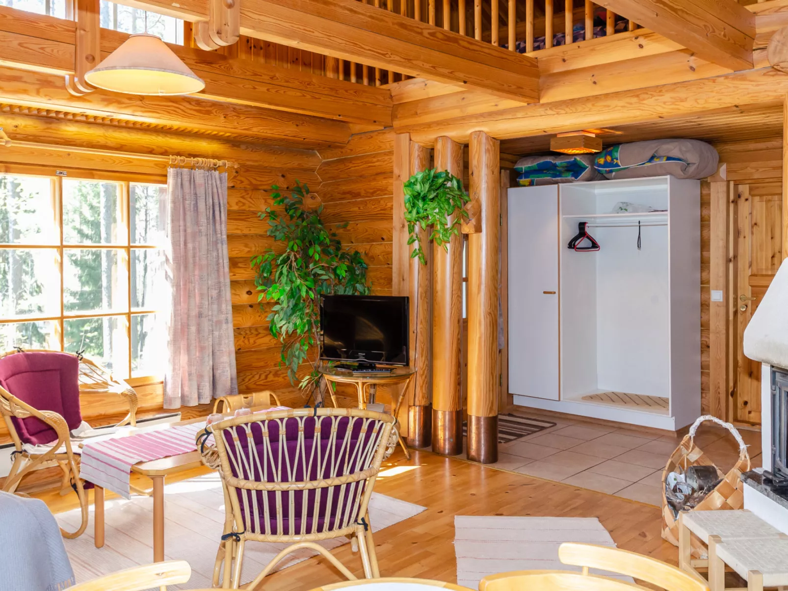 Honkakoli 9/2 - Binnen