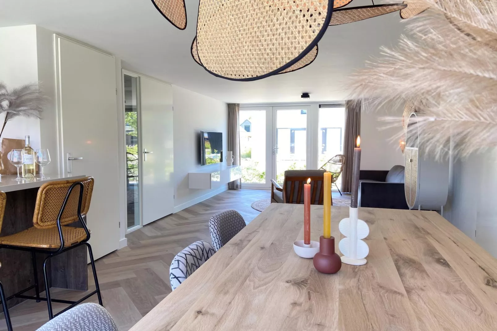 Buiten aan Zee - 54 - Eetkamer