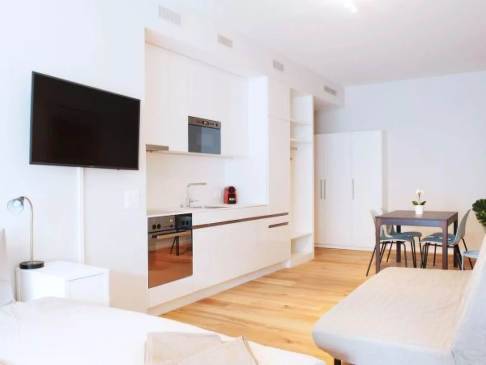 BS Hodler II - Marktplatz HITrental Apartment - Binnen