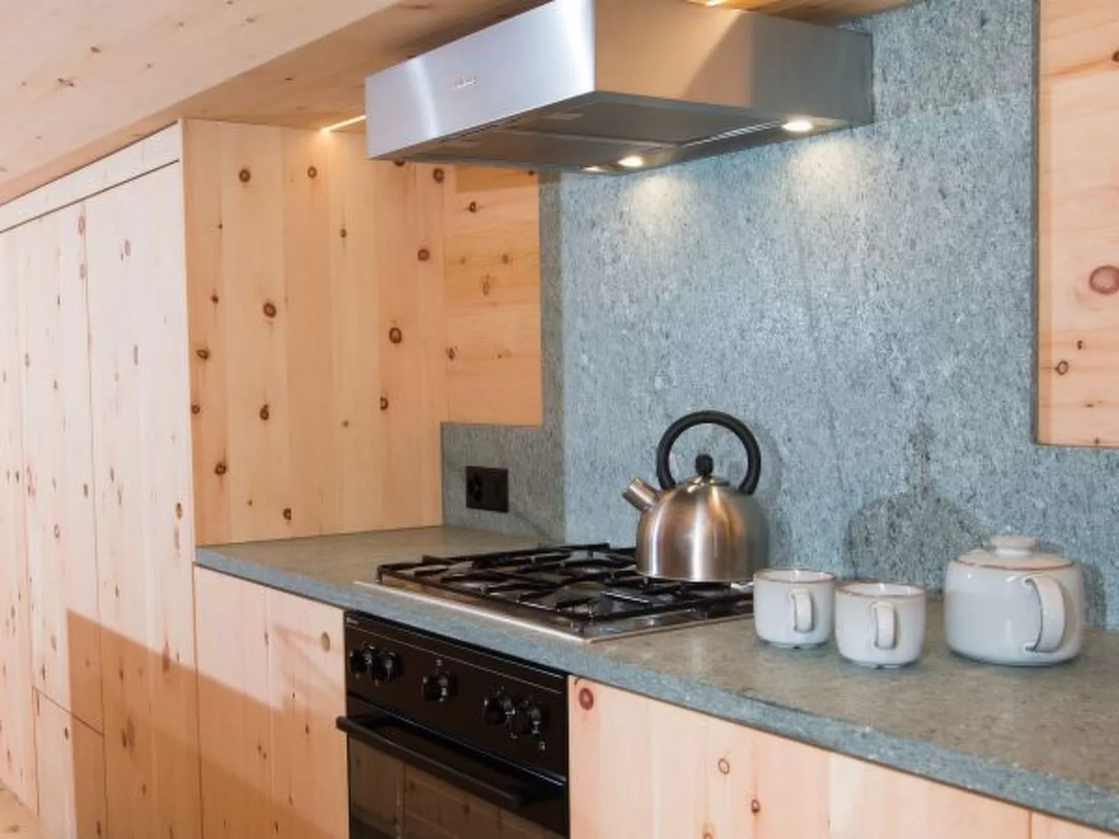 Alphütte-Maiensäss Got Spess Lenzerheide - Binnen