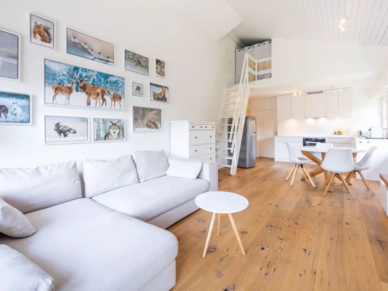 Casa Curnera 8 - Binnen