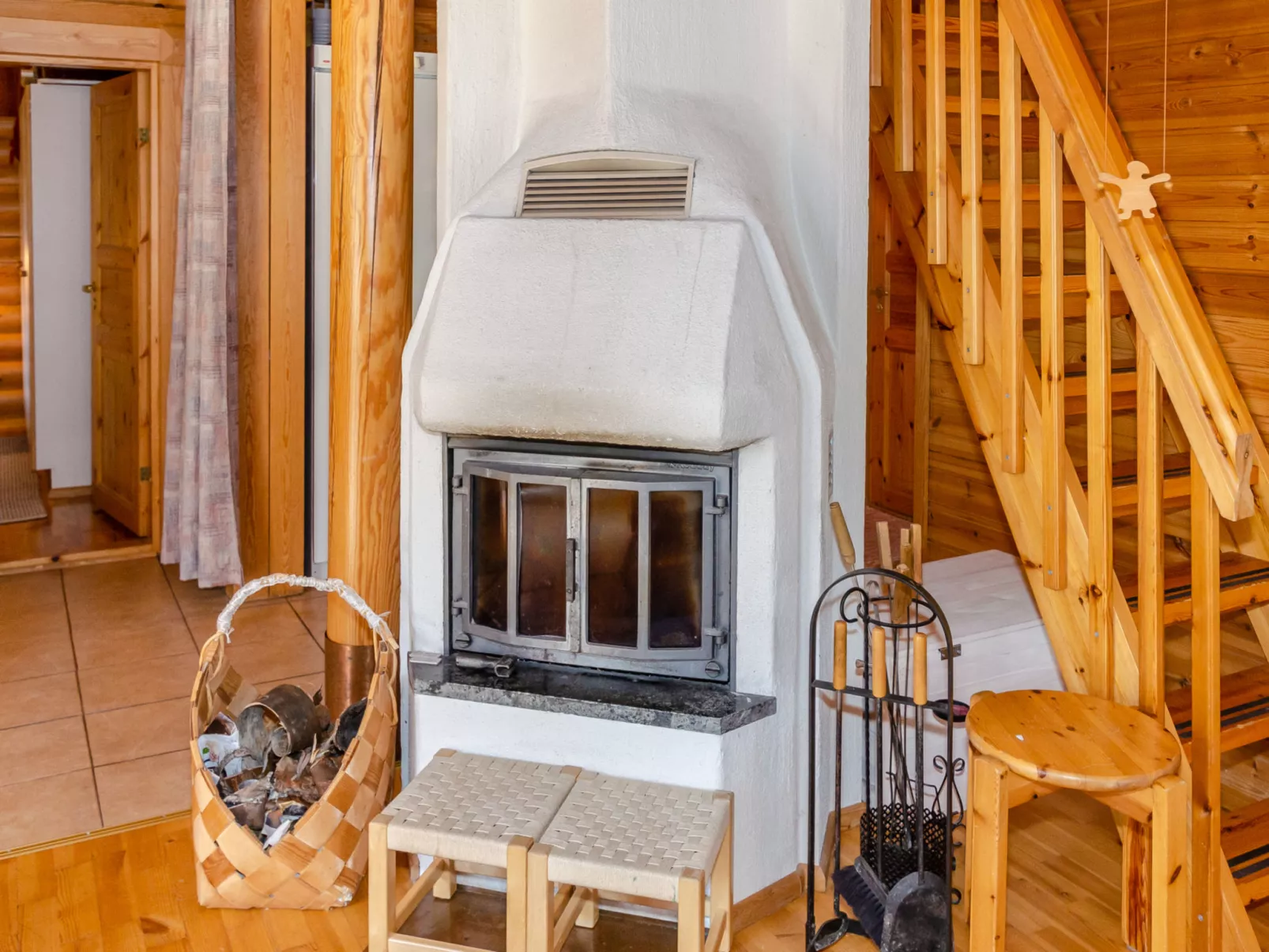 Honkakoli 9/2 - Binnen