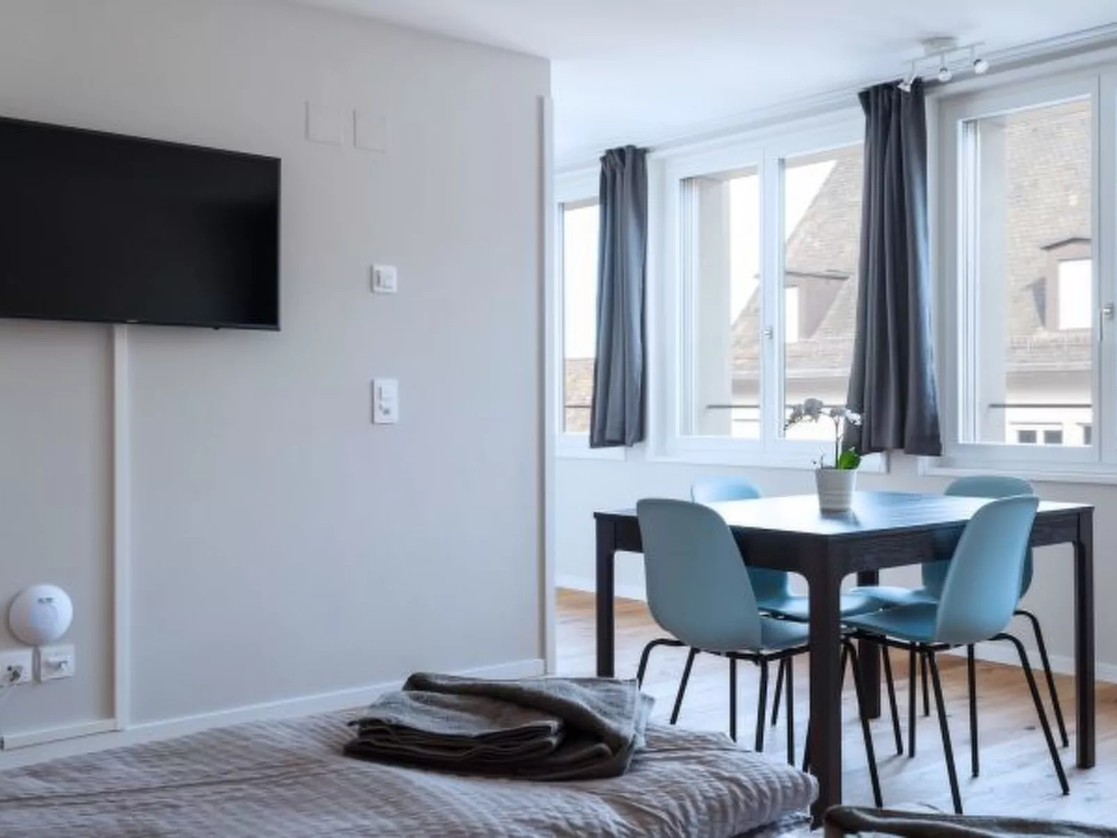 BS Van Gogh I - Marktplatz HITrental Apartment - Binnen