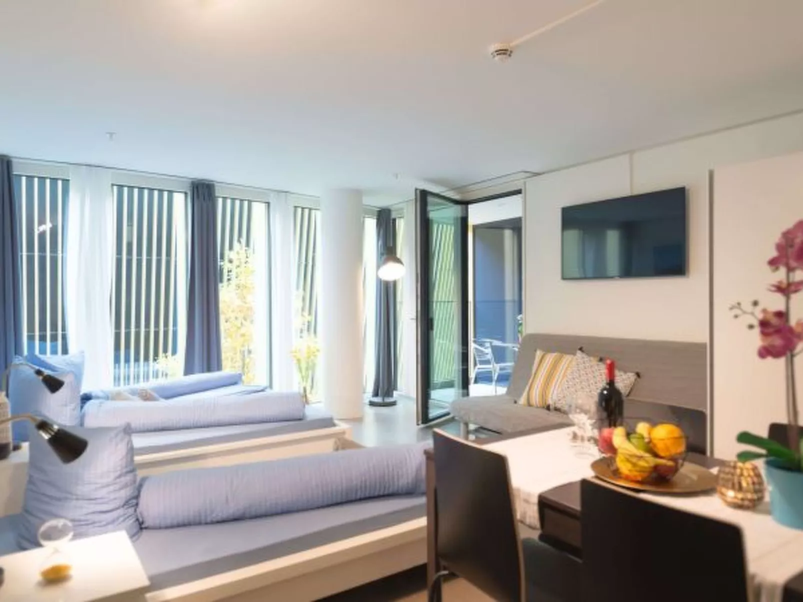 LU Schatzturm I - Allmend HITrental Apartment - Binnen