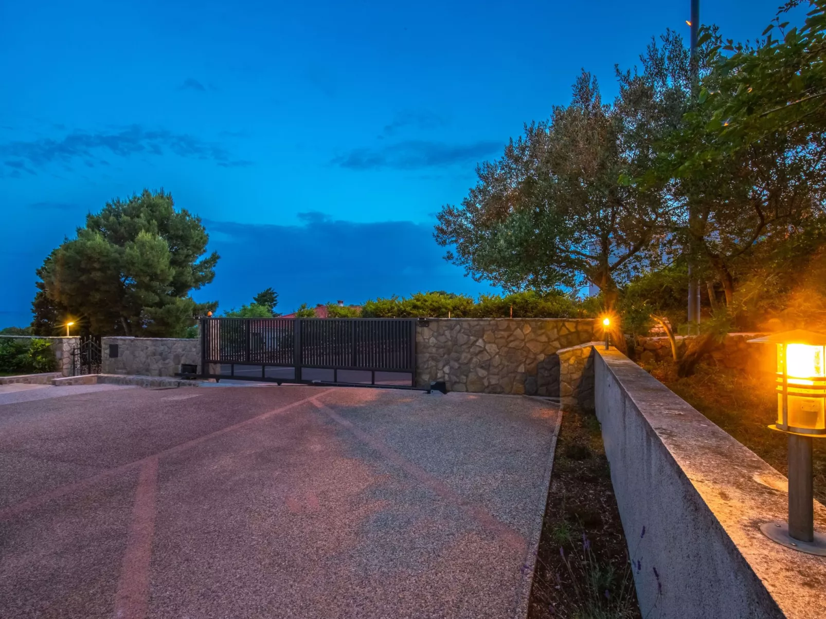 Geräumige Wohnung in Krk mit Garten und Terrasse - Image-tags.info