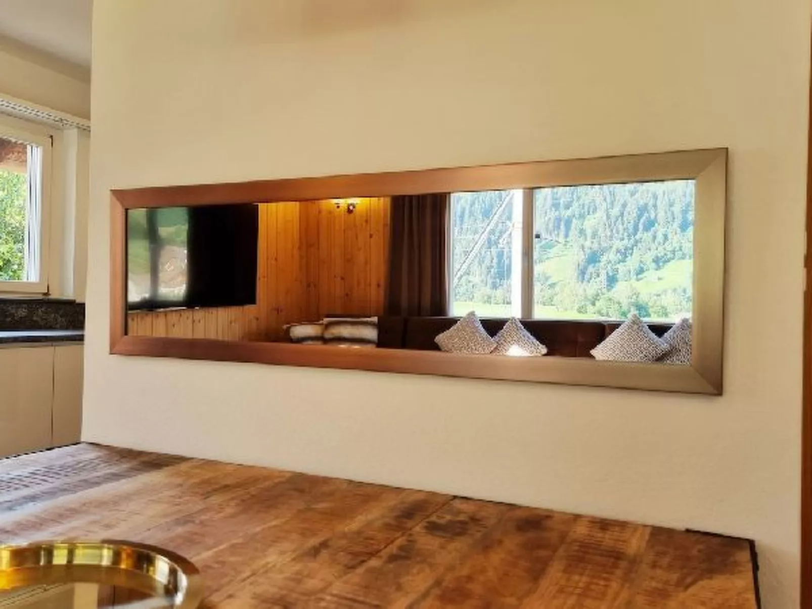 Alpine Retreat & Sauna - Binnen